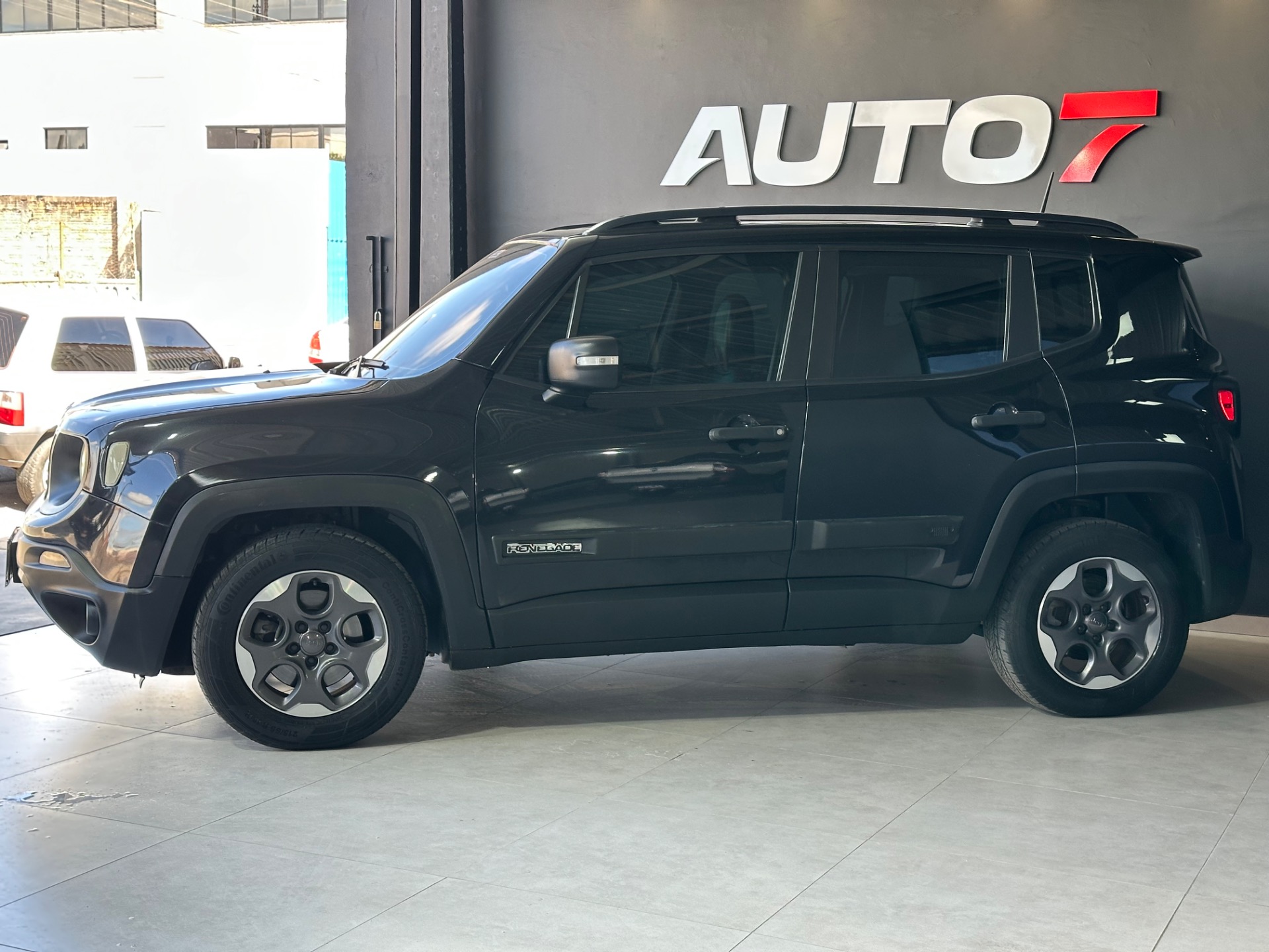 Jeep Renegade 1.8 4X2 Flex 16V Aut. - foto 5
