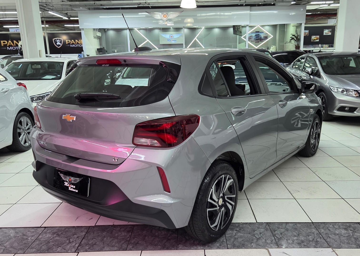 Chevrolet Onix Hatch LT 1.0 12V Flex 5P Mec. - foto 2