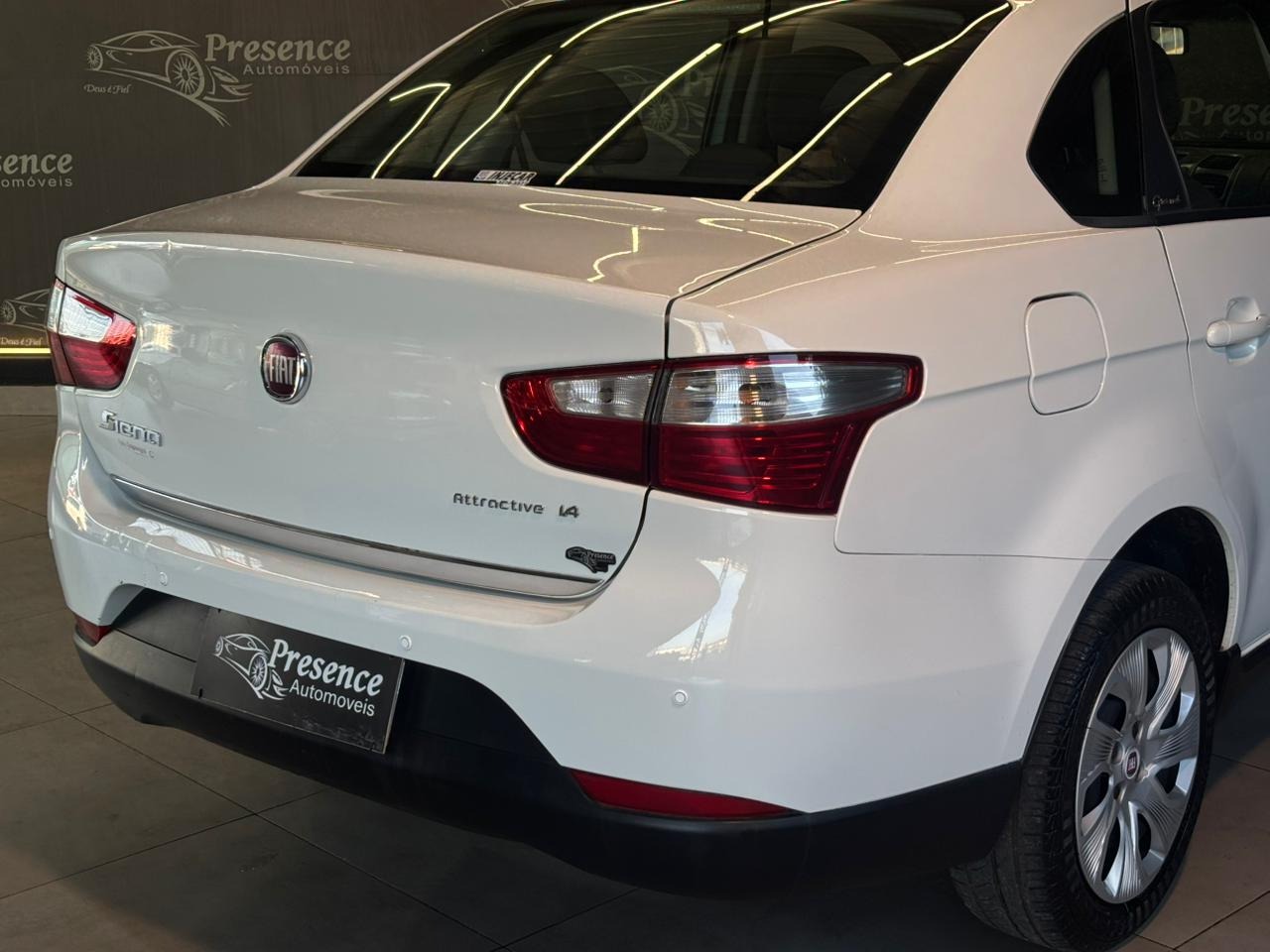 Fiat Siena Attrac. 1.4 Evo F.flex 8V - foto 7
