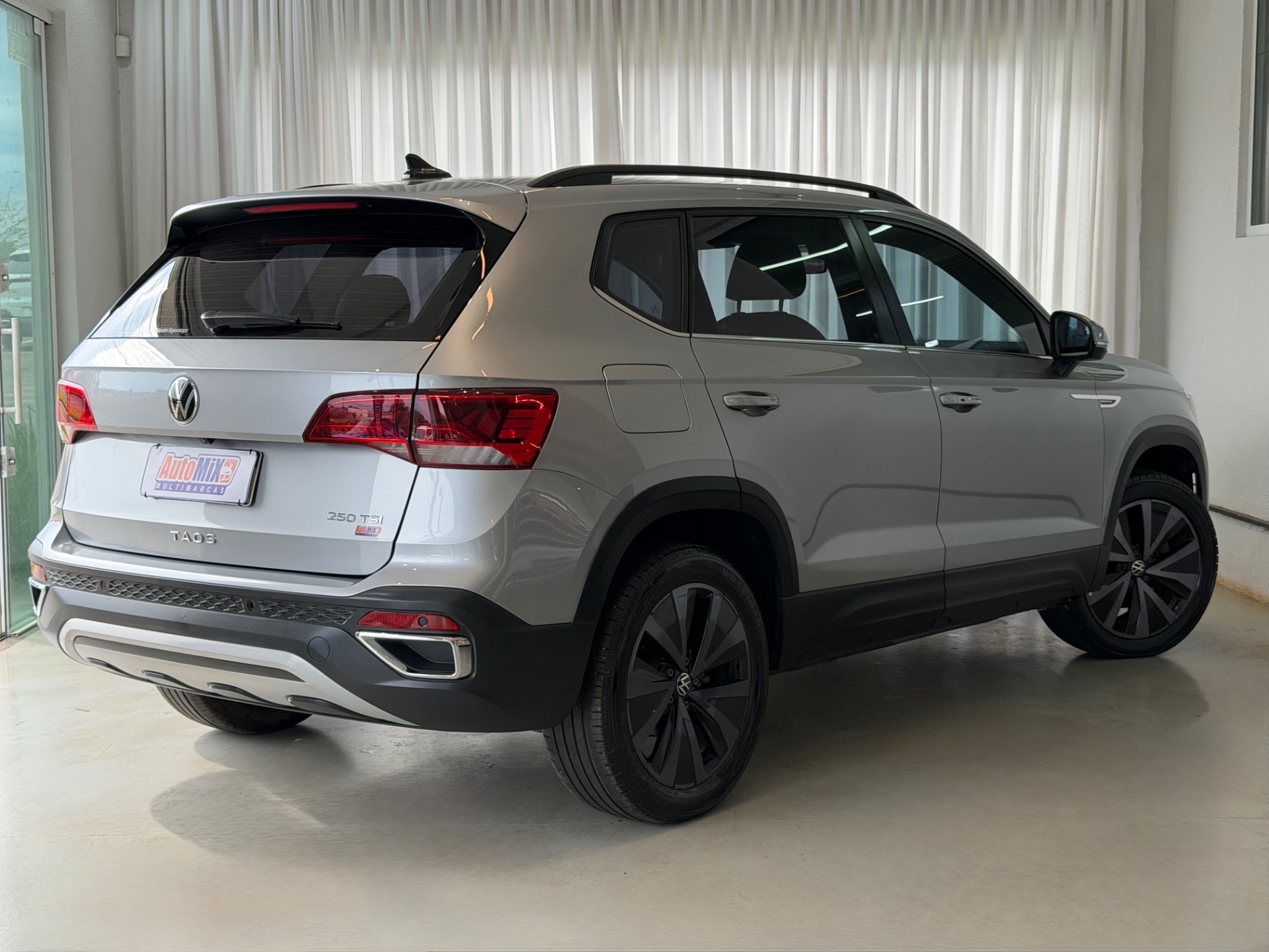 Volkswagen Taos Comfortline 1.4 250 TSI Flex Aut. - foto 6