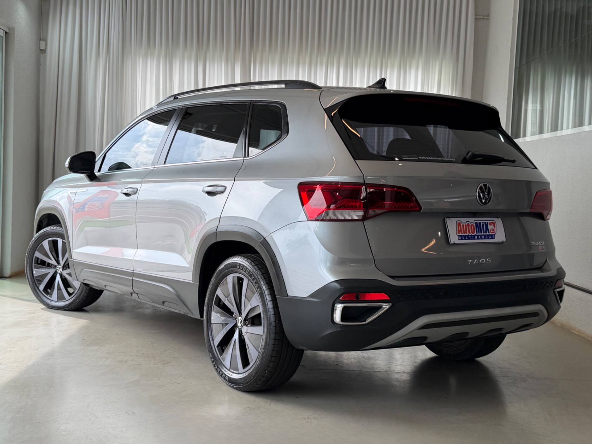 Volkswagen Taos Comfortline 1.4 250 TSI Flex Aut. - foto 4