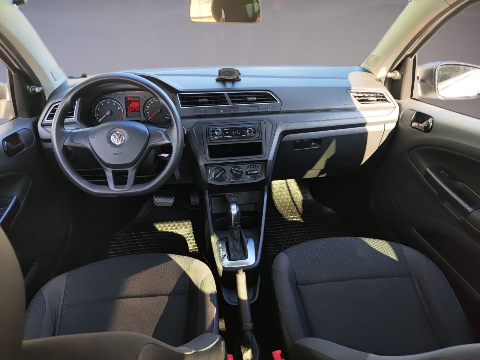 Volkswagen Voyage 1.6 MSI Flex 16V 4P Aut. - foto 10