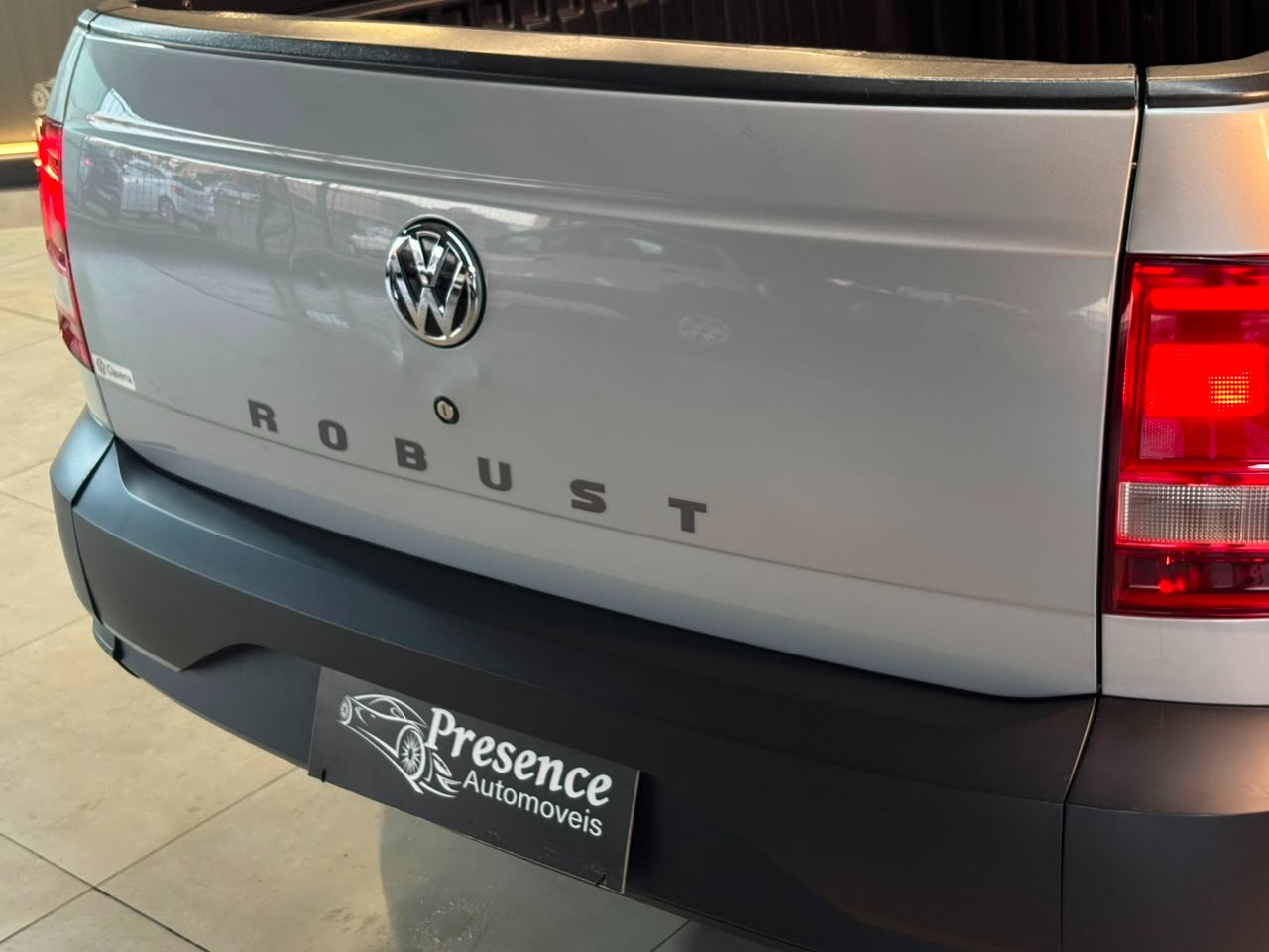 Volkswagen Saveiro Robust 1.6 Total Flex 16V - foto 7