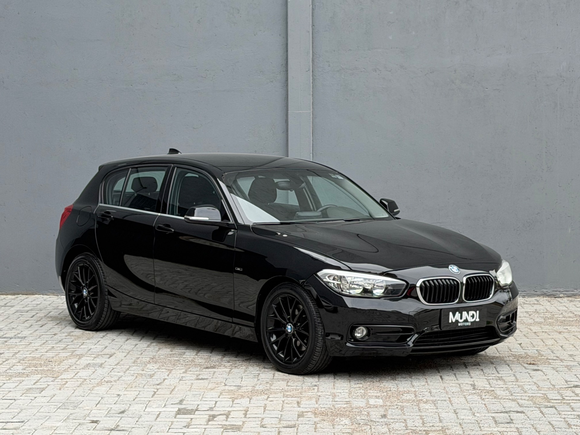 BMW 120i 2016 à venda