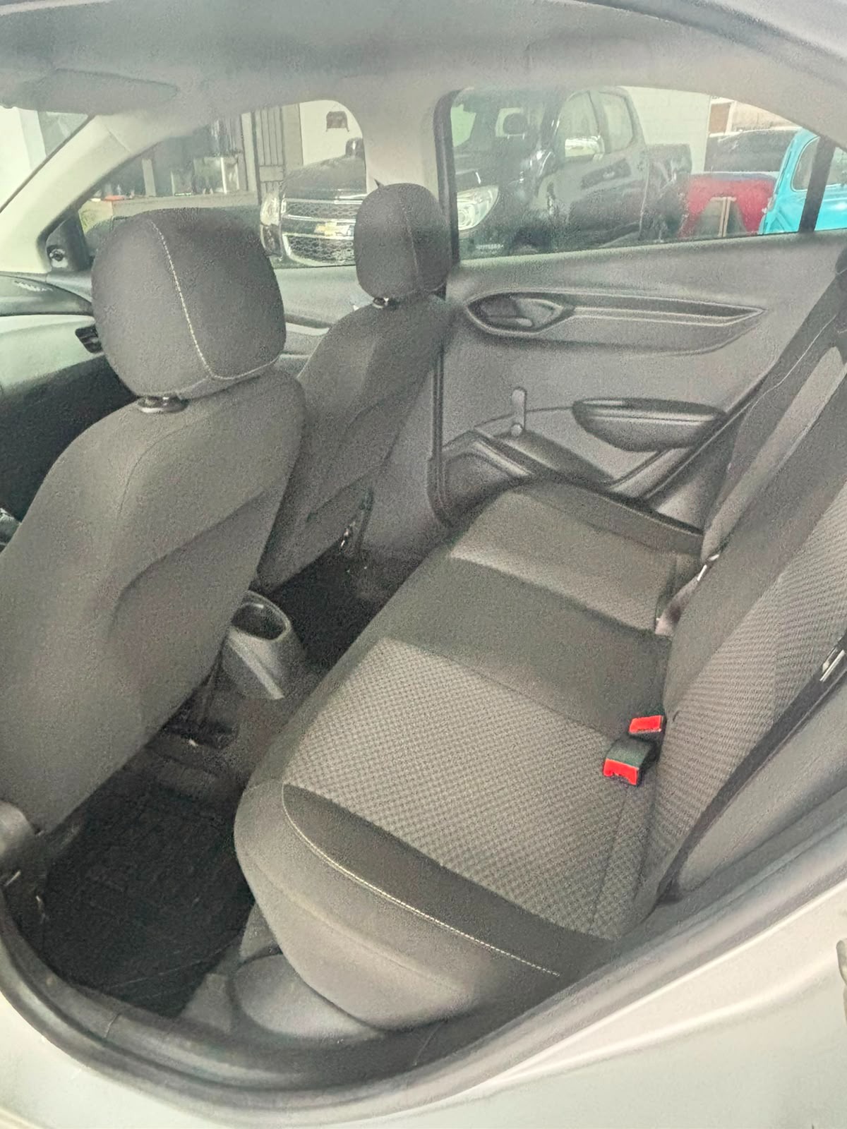 Chevrolet Onix Hatch Joy 1.0 8V Flex 5P Mec. - foto 12