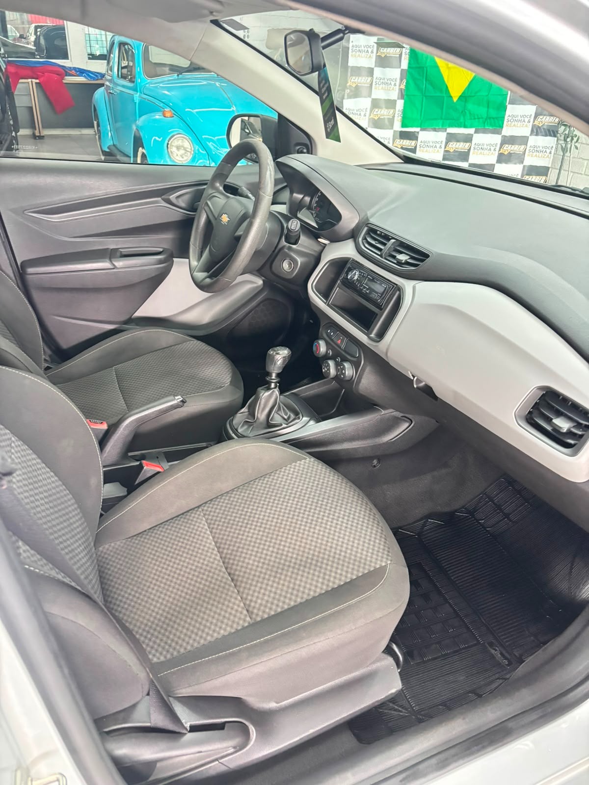 Chevrolet Onix Hatch Joy 1.0 8V Flex 5P Mec. - foto 11