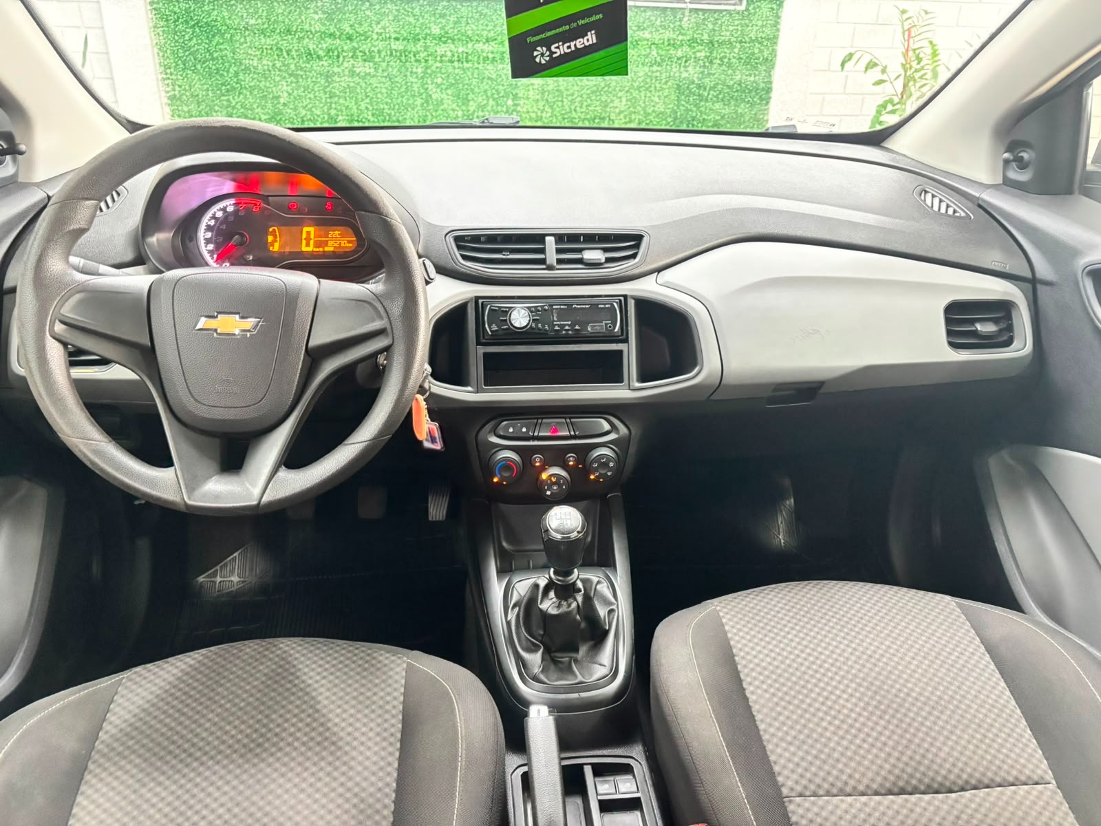 Chevrolet Onix Hatch Joy 1.0 8V Flex 5P Mec. - foto 9