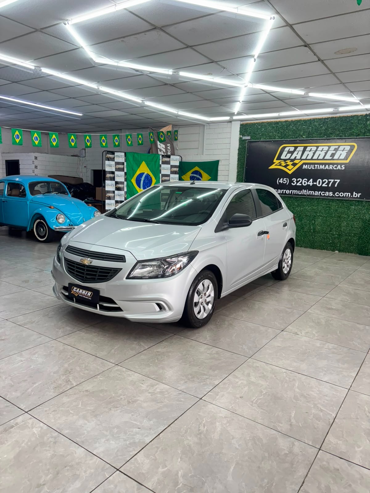Chevrolet Onix Hatch Joy 1.0 8V Flex 5P Mec. - foto 3