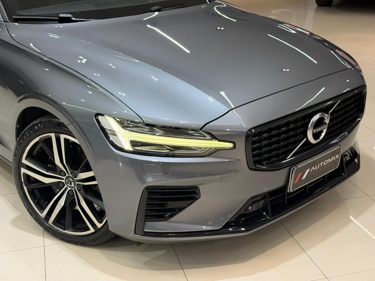Volvo S60 T 8 R Design 2.0 407cv (híbrido) - foto 2