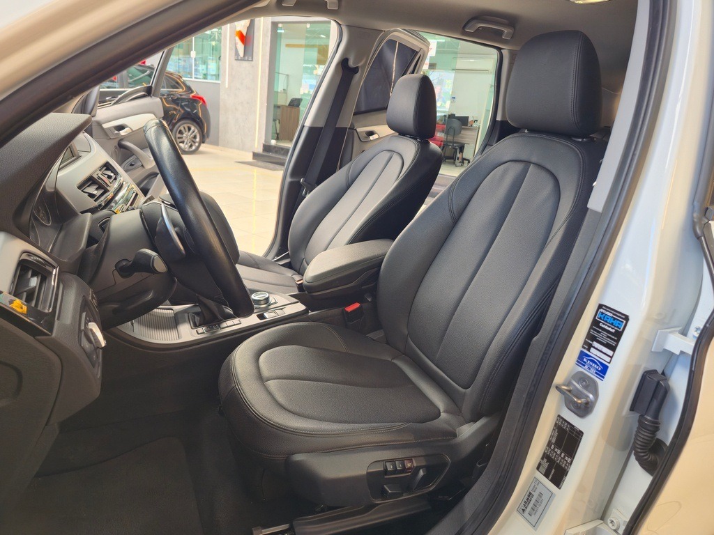 BMW X1 Sdrive 20i 2.0 2.0 Tb Acti.flex Aut. - foto 4