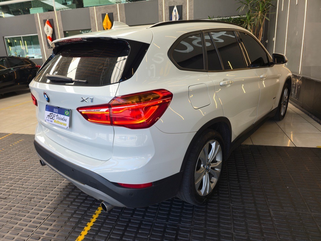 BMW X1 Sdrive 20i 2.0 2.0 Tb Acti.flex Aut. - foto 12