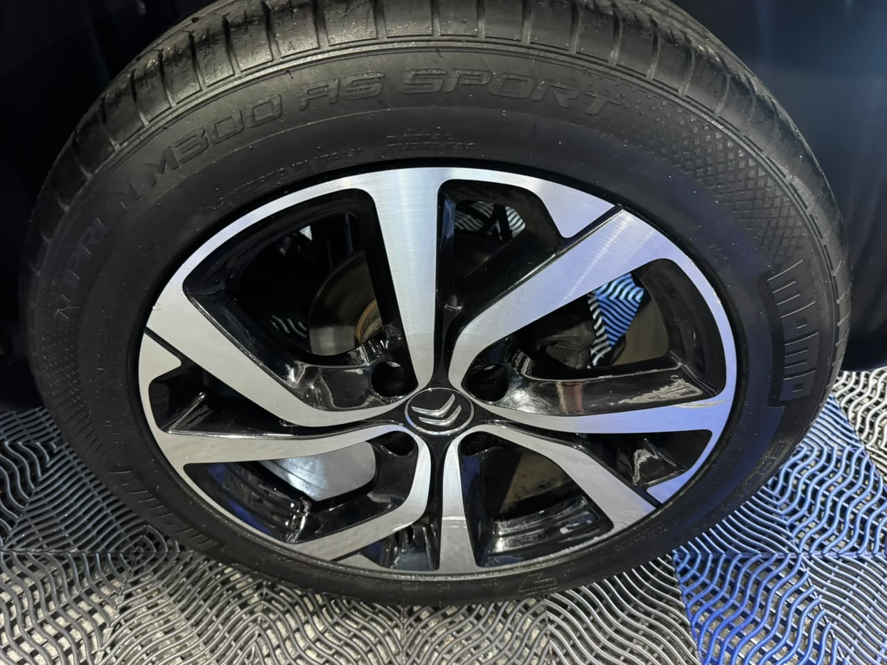 Citroën C4 Cactus Shine Pack 1.6 Turbo Flex Aut. - foto 20
