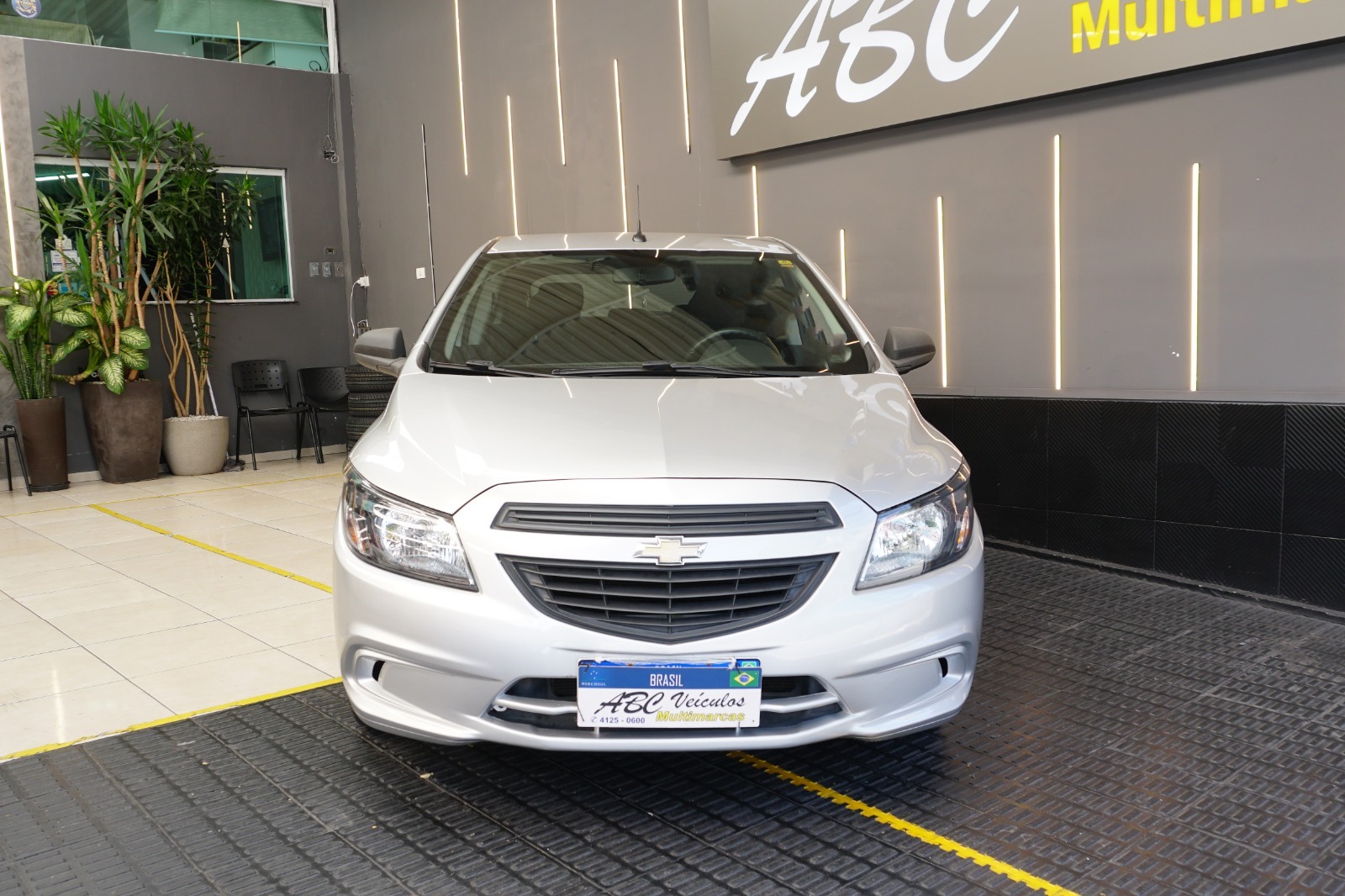 Chevrolet Onix Hatch Joy 1.0 8V Flex 5P Mec. - foto 8
