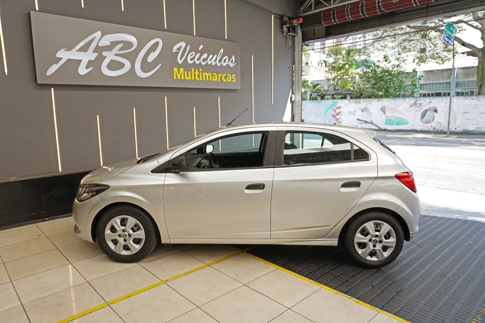 Chevrolet Onix Hatch Joy 1.0 8V Flex 5P Mec. - foto 5