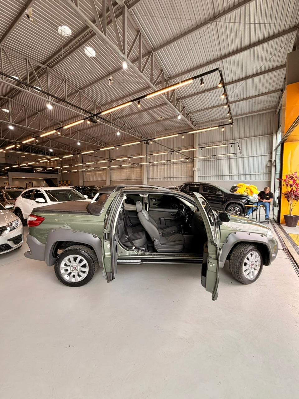 Fiat Strada Adventure1.8 1.8 Locker Flex Cd - foto 19