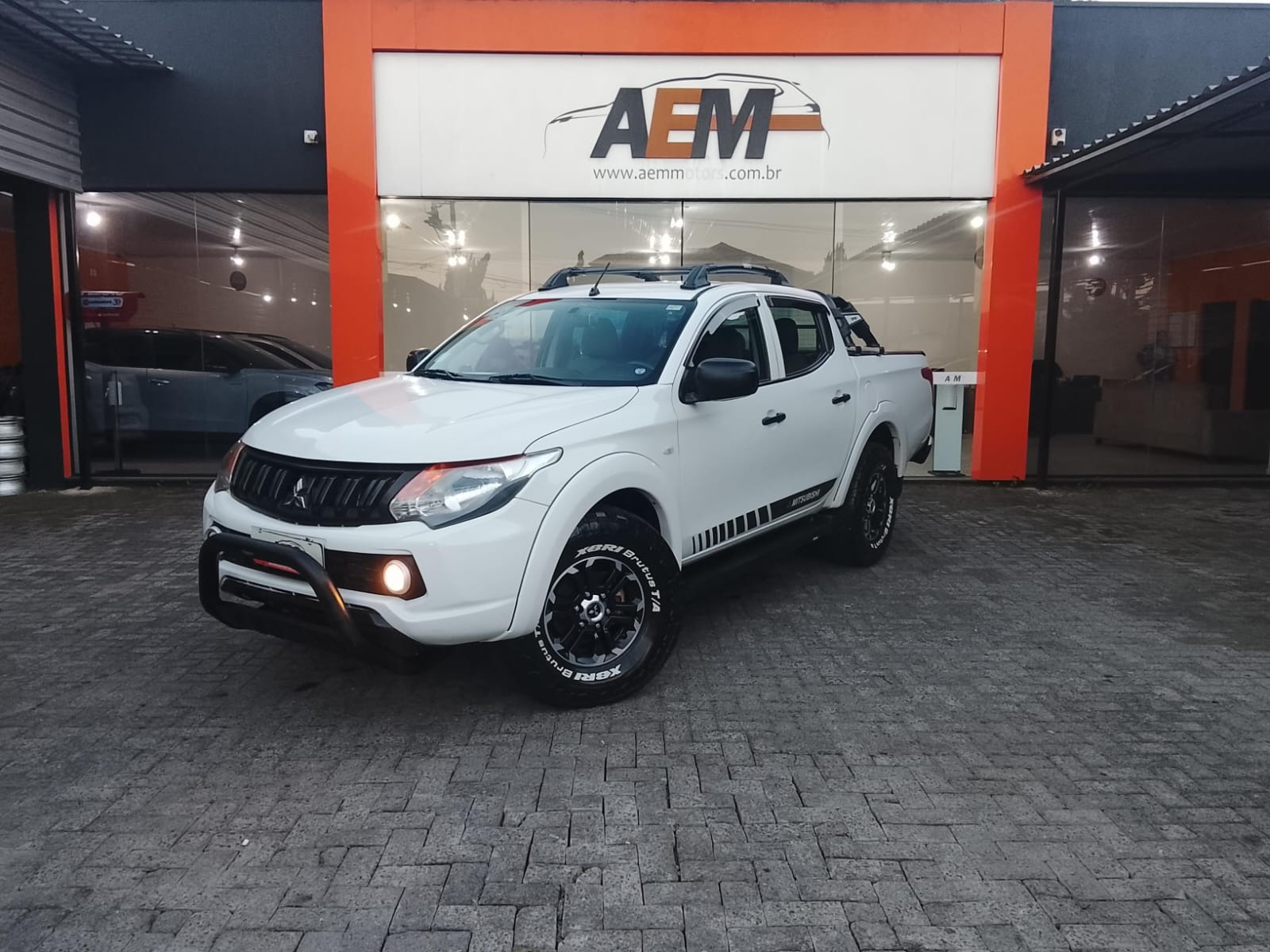 Mitsubishi L200 2023 à venda