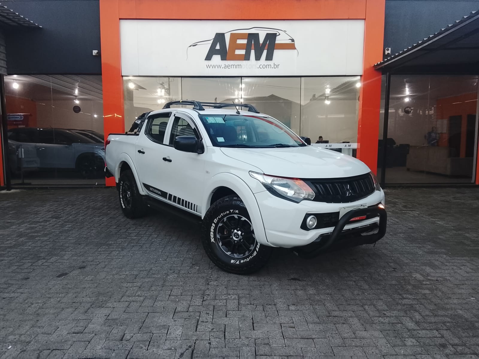 Mitsubishi L200 Tri. Outd. Glx 2.4 Cd 4X4 Die. Mec. - foto 3