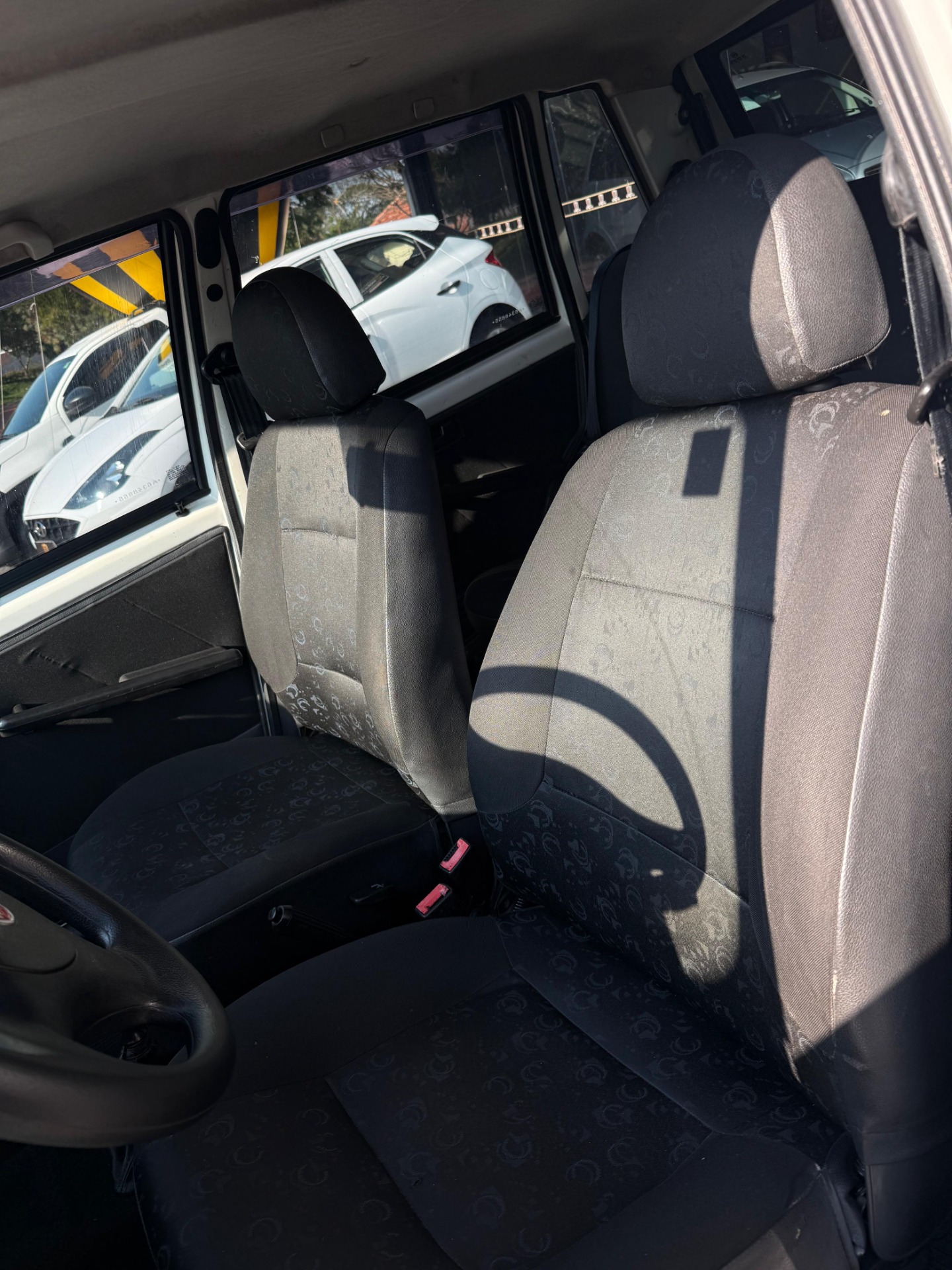Fiat Uno Mille 1.0 Fire F.flex Economy 4P - foto 5
