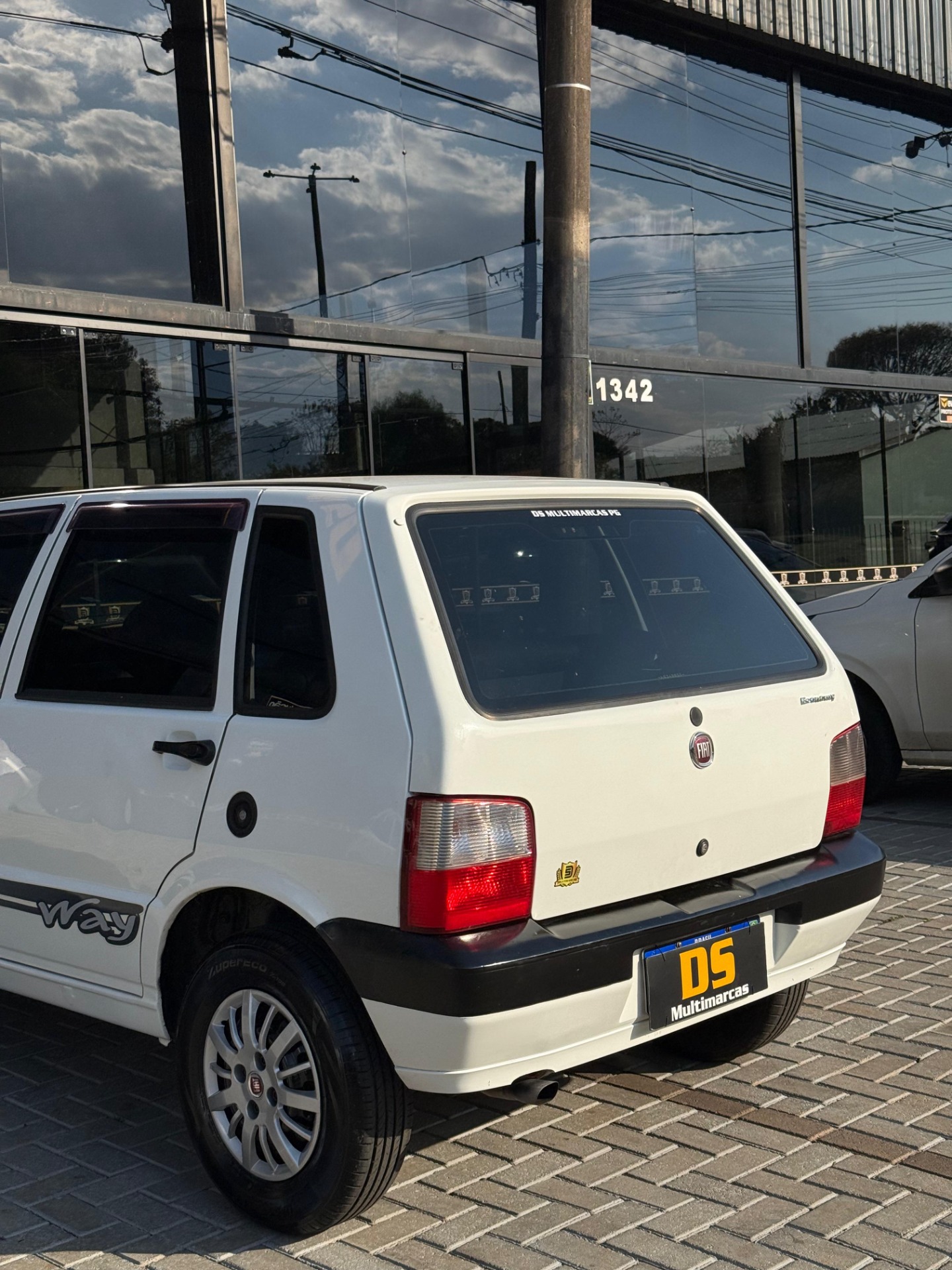 Fiat Uno Mille 1.0 Fire F.flex Economy 4P - foto 11
