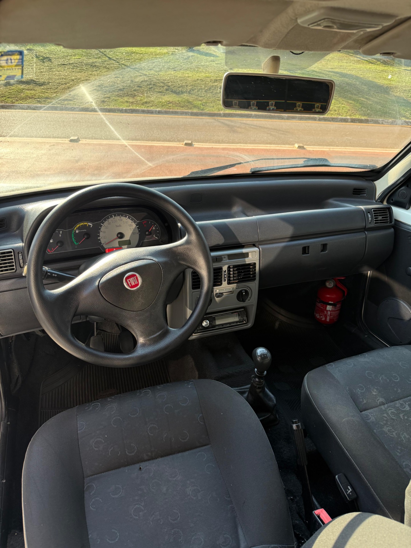 Fiat Uno Mille 1.0 Fire F.flex Economy 4P - foto 4