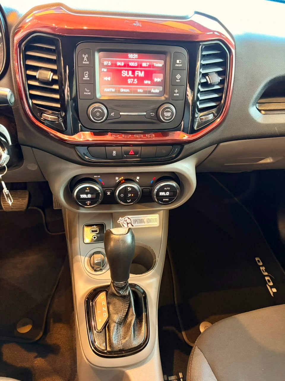Fiat Toro Freedom 1.8 16V Flex Aut. - foto 14