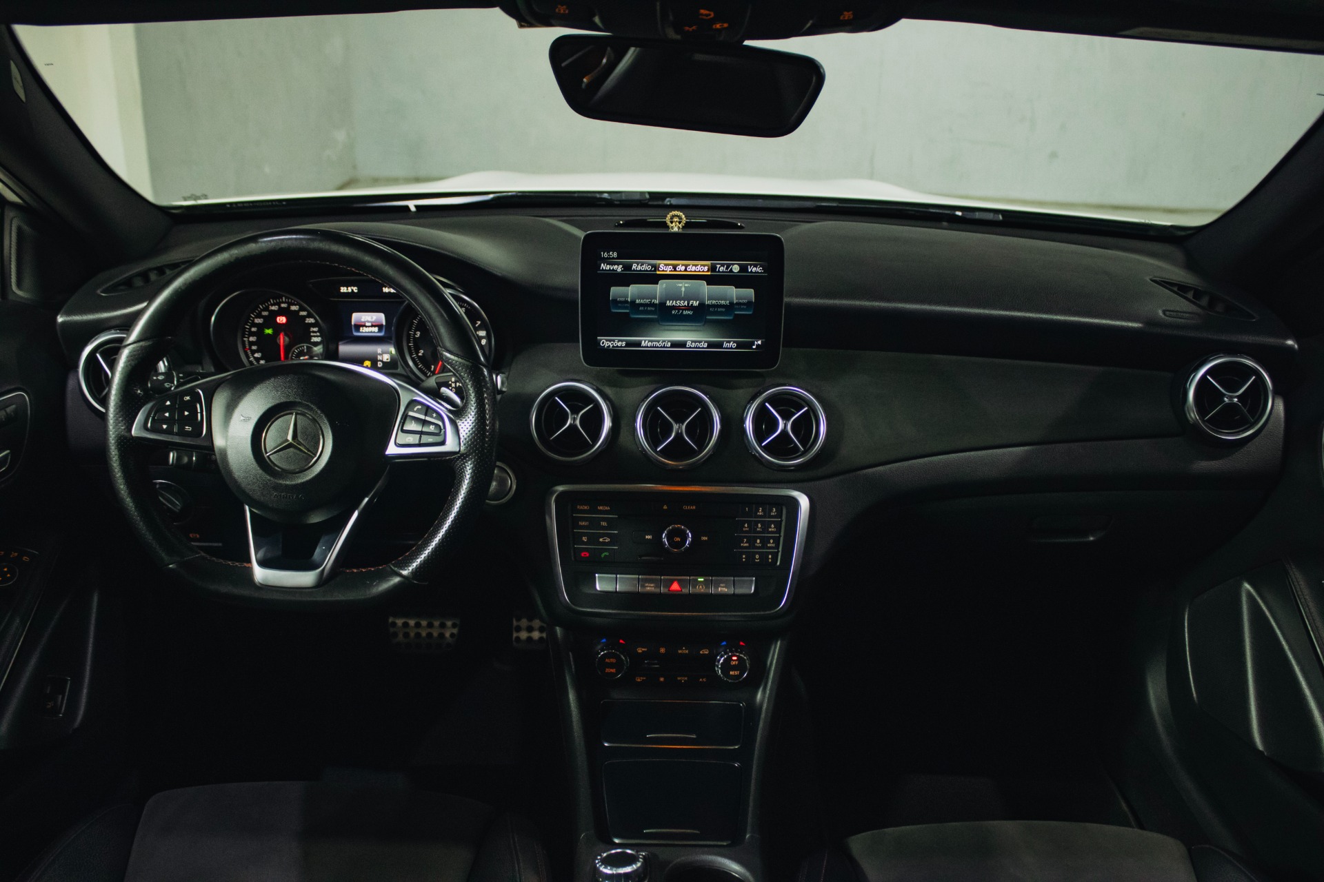 Mercedes-Benz Classe GLA Gla 250 Sport 2.0 Tb 16V 4X2 211cv Aut. - foto 7