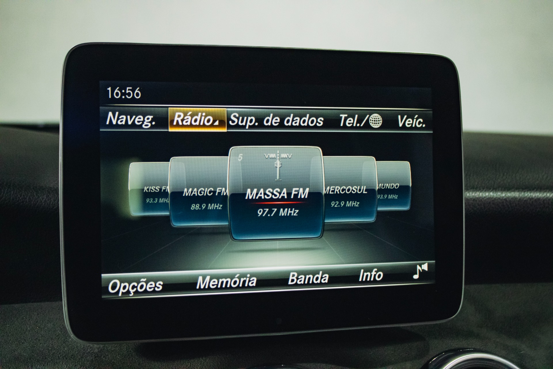 Mercedes-Benz Classe GLA Gla 250 Sport 2.0 Tb 16V 4X2 211cv Aut. - foto 9