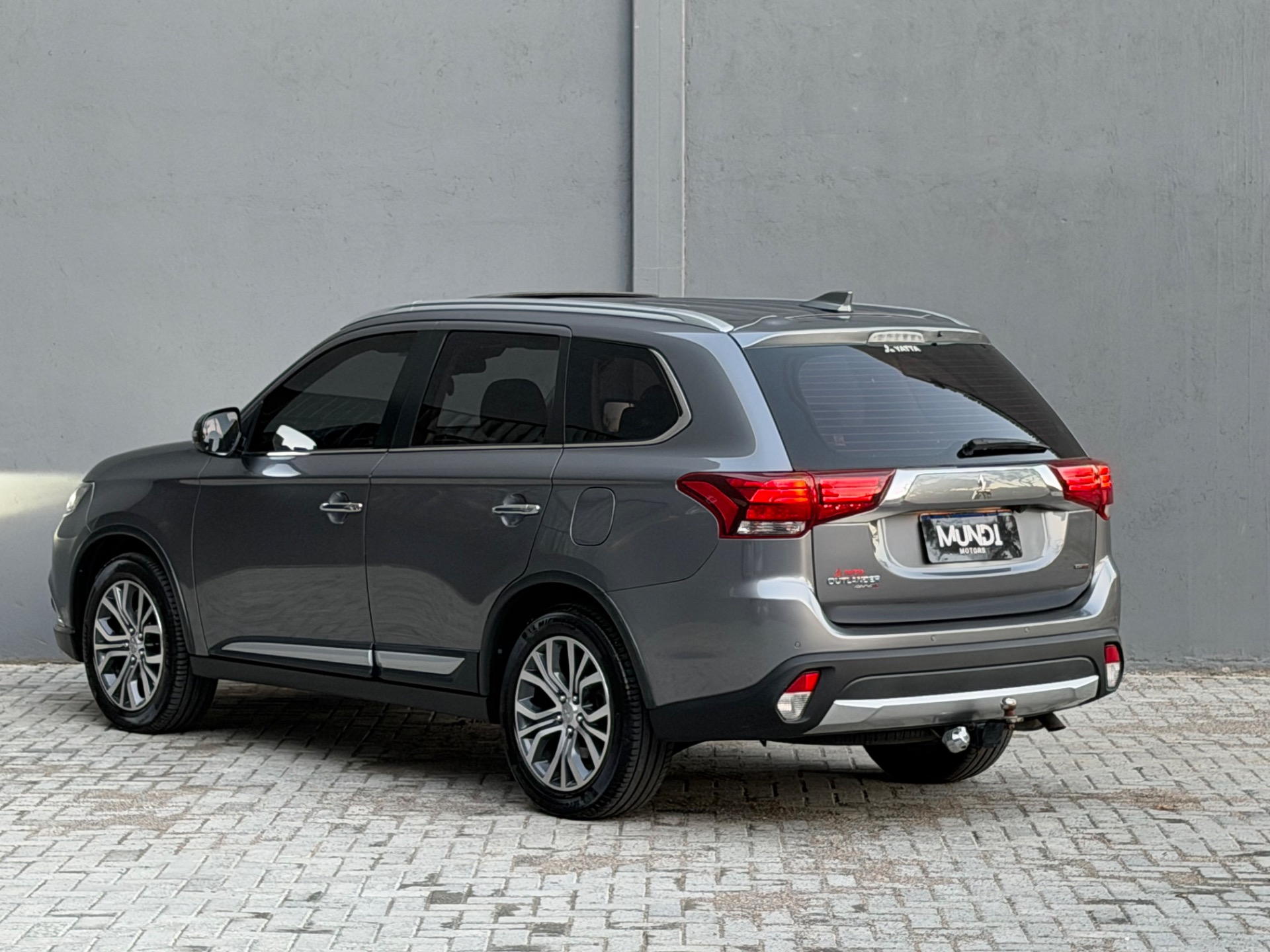 Mitsubishi Outlander 2.2 165cv Diesel Aut. - foto 4