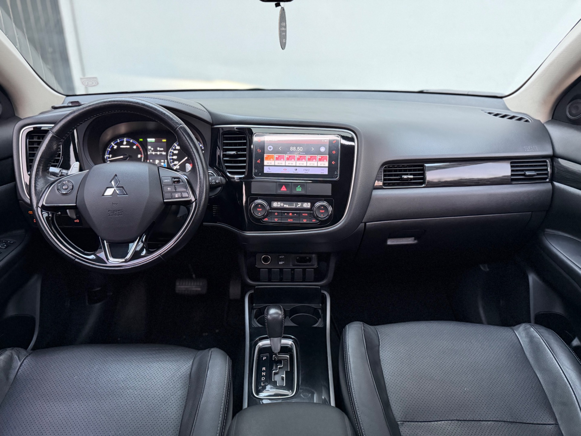 Mitsubishi Outlander 2.2 165cv Diesel Aut. - foto 5