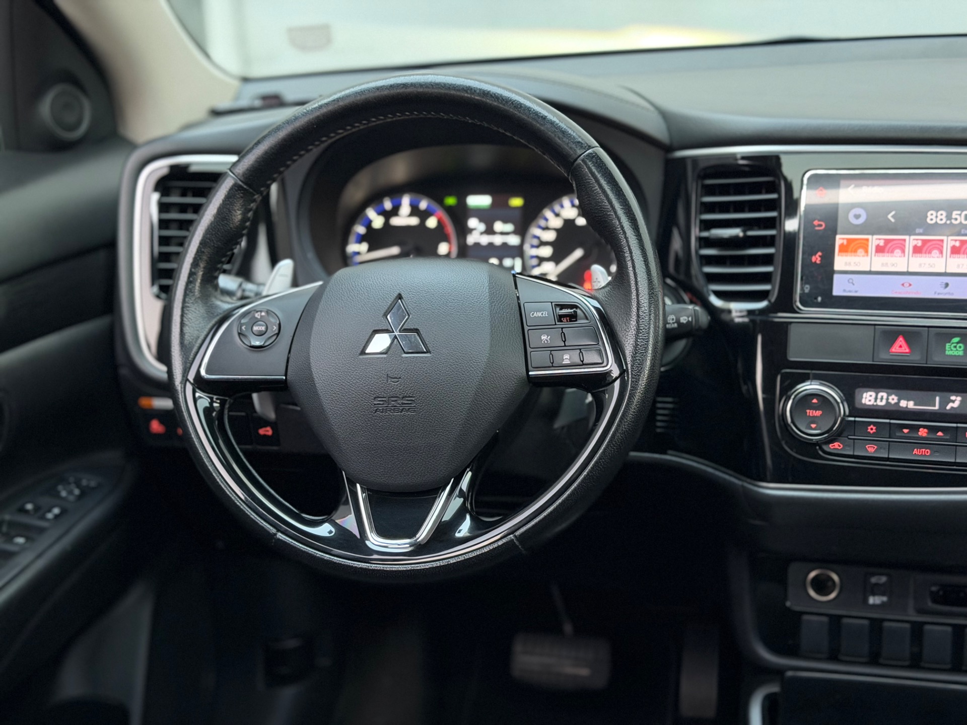 Mitsubishi Outlander 2.2 165cv Diesel Aut. - foto 6