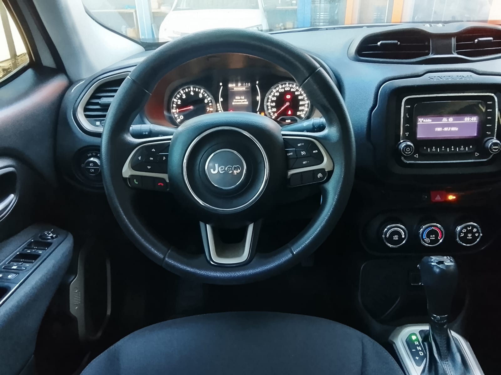 Jeep Renegade Sport 1.8 4X2 Flex 16V Aut. - foto 5