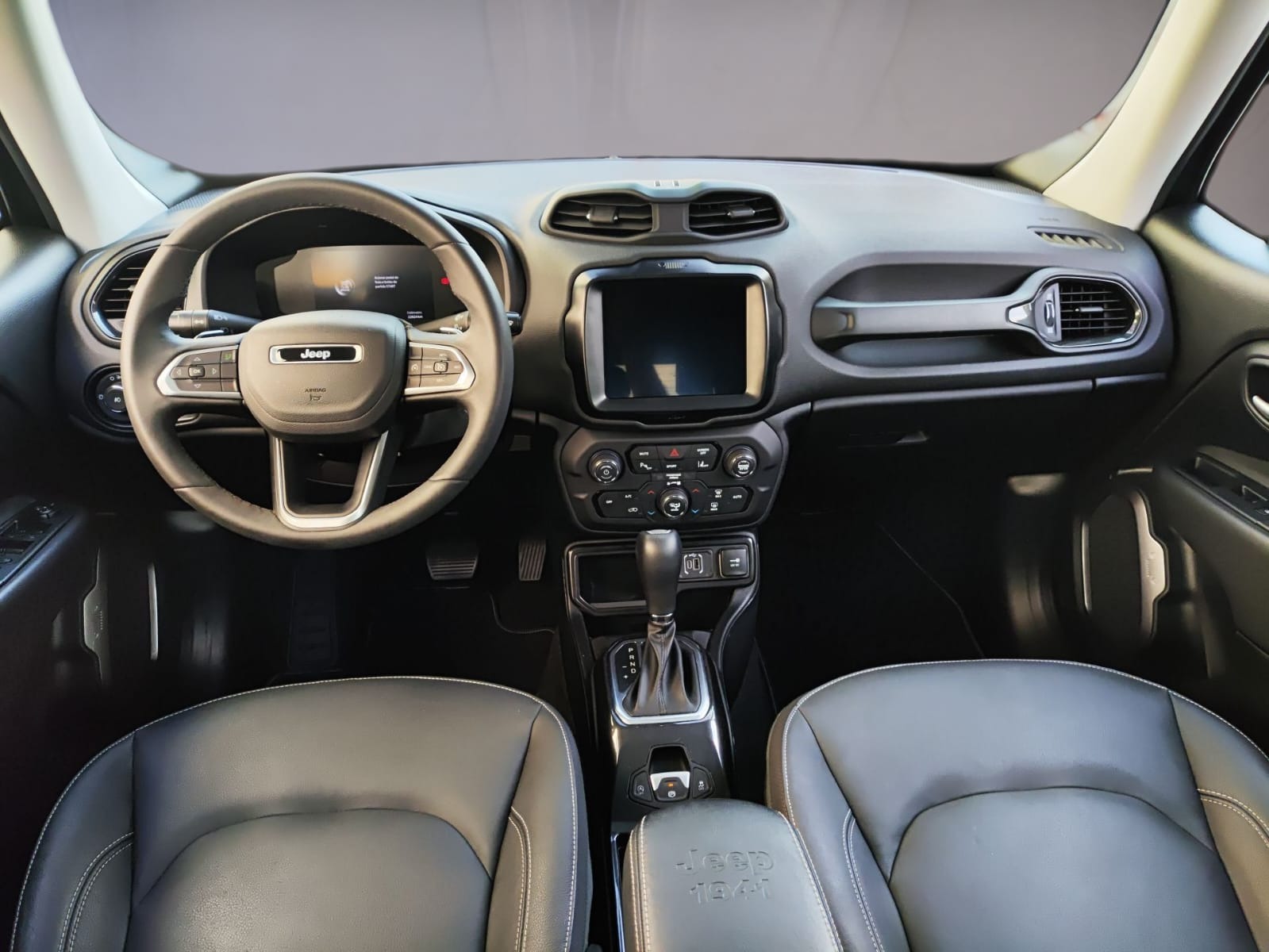 Jeep Renegade Sahara T270 1.3 Tb 4X2 Flex Automático - foto 10