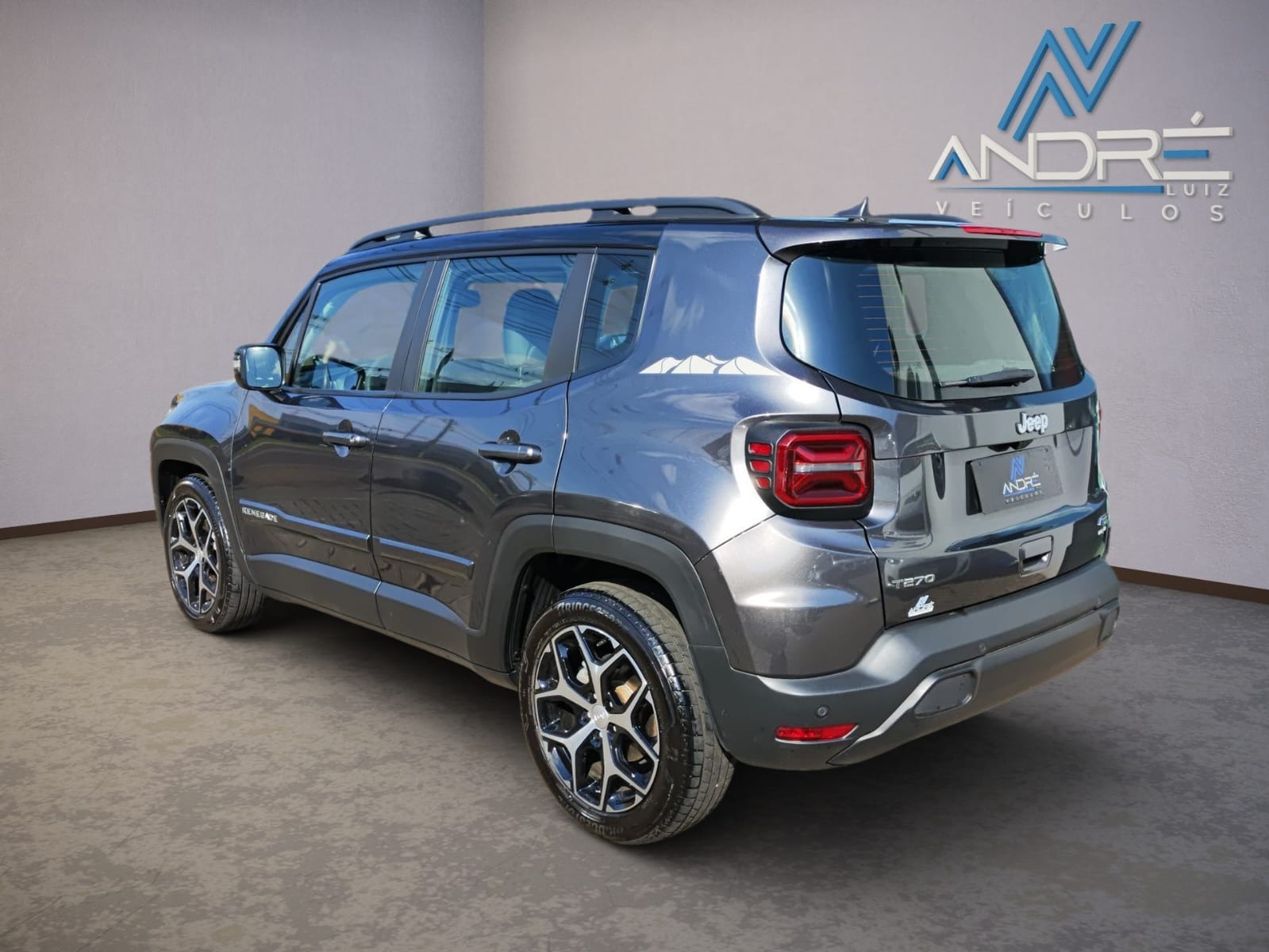 Jeep Renegade Sahara T270 1.3 Tb 4X2 Flex Automático - foto 4