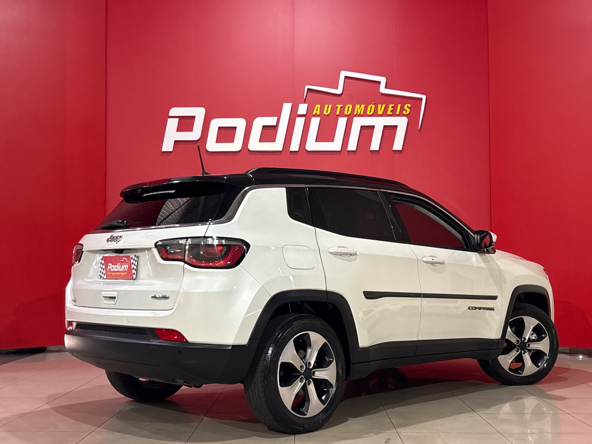 Jeep Compass Longitude 2.0 4X2 Flex 16V Aut. - foto 3