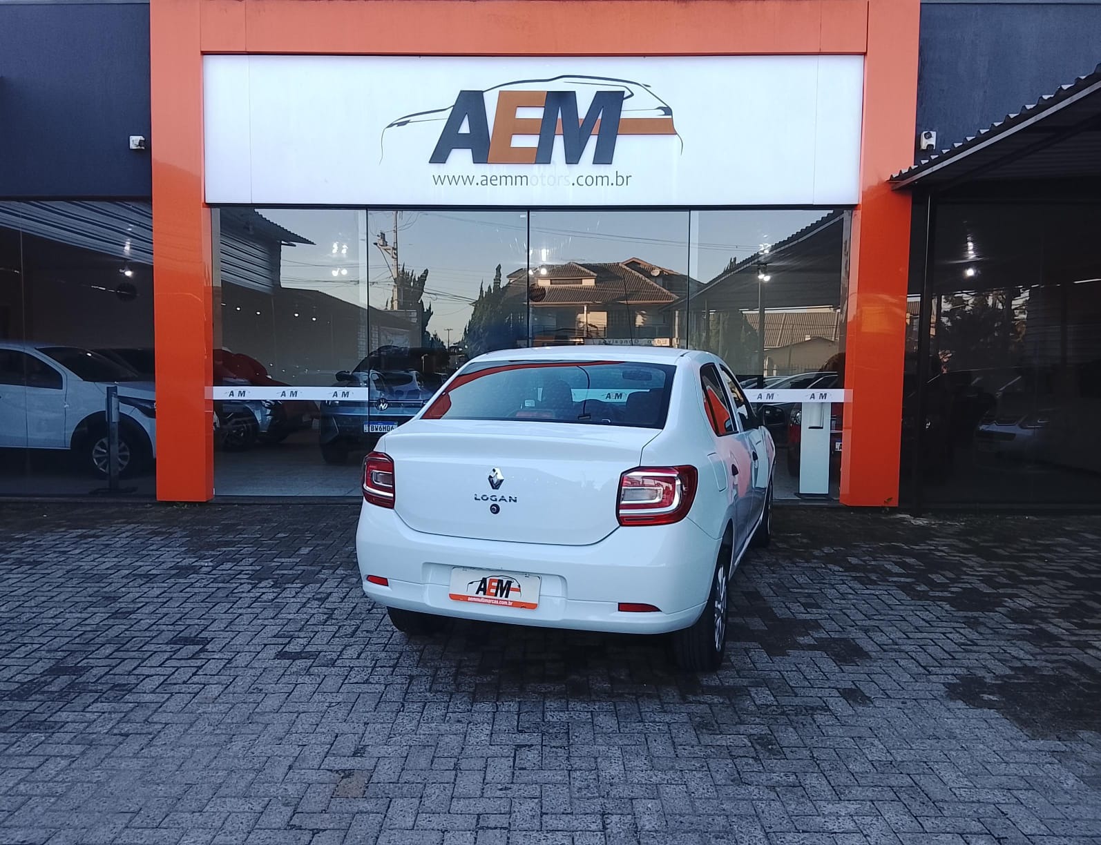 Renault Logan Life Flex 1.0 12V 4P Mec. - foto 12