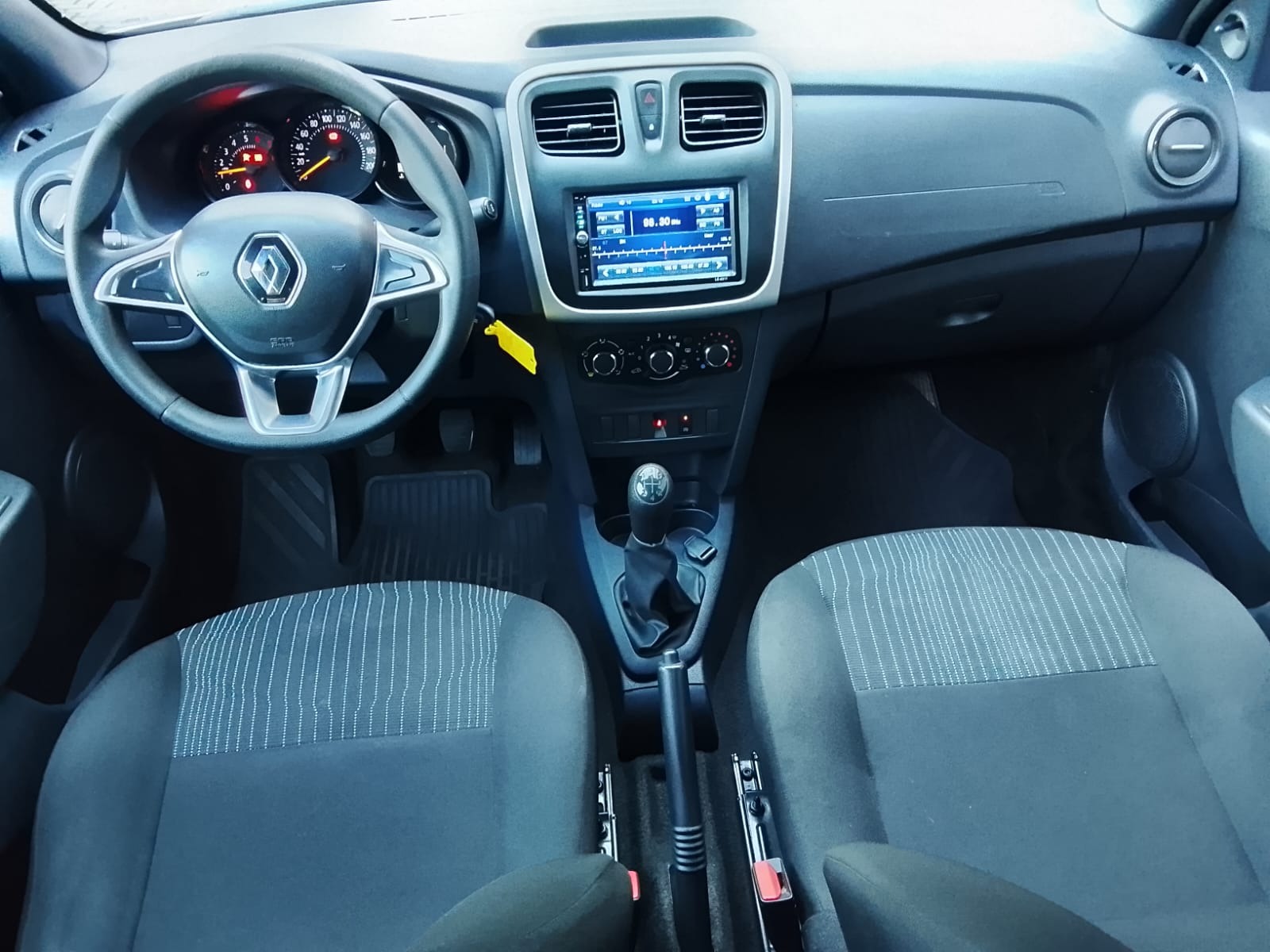 Renault Logan Life Flex 1.0 12V 4P Mec. - foto 6
