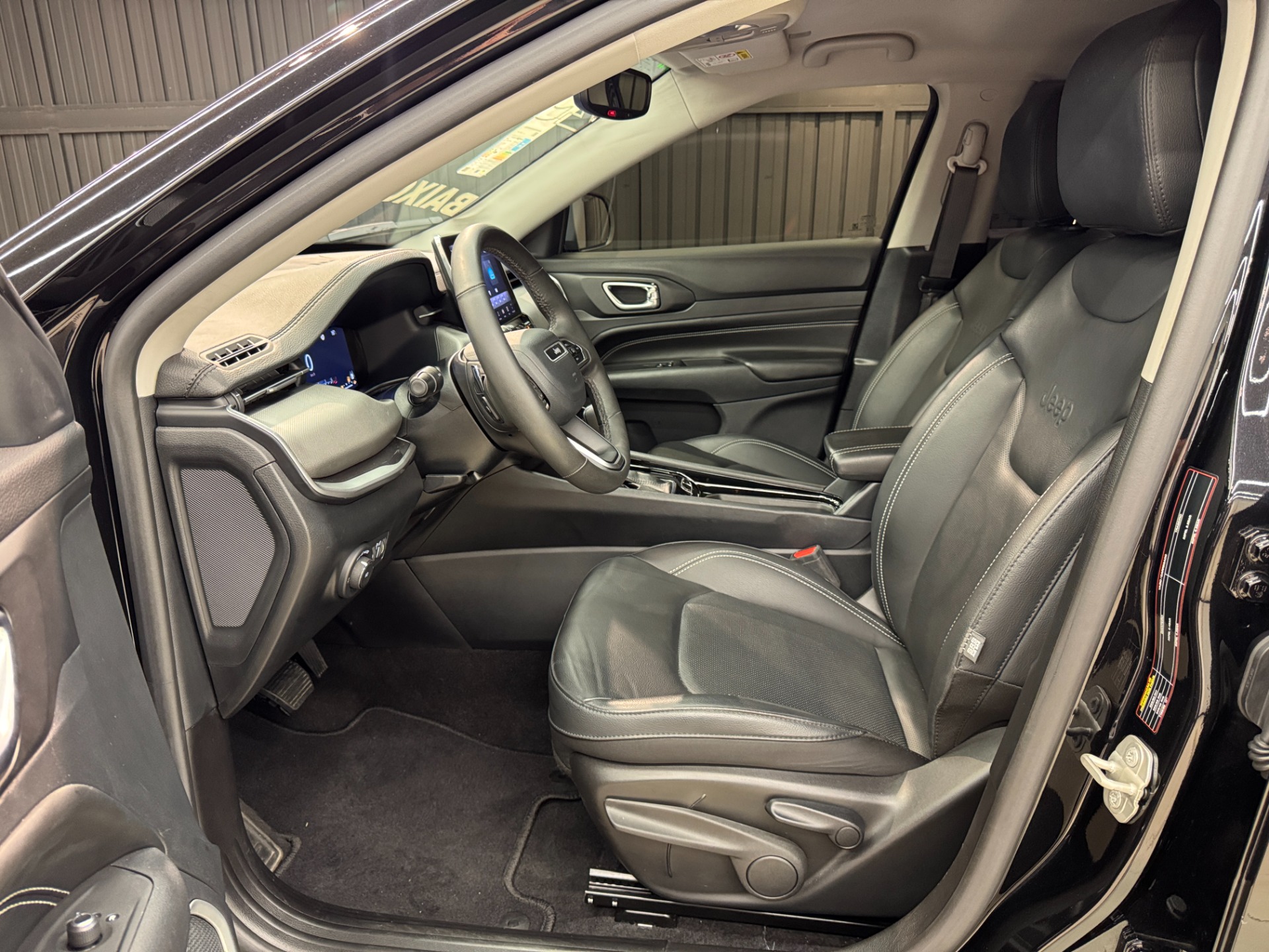 Jeep Compass Lon Nig. Eagle 1.3 4X2 Flex Aut. - foto 15
