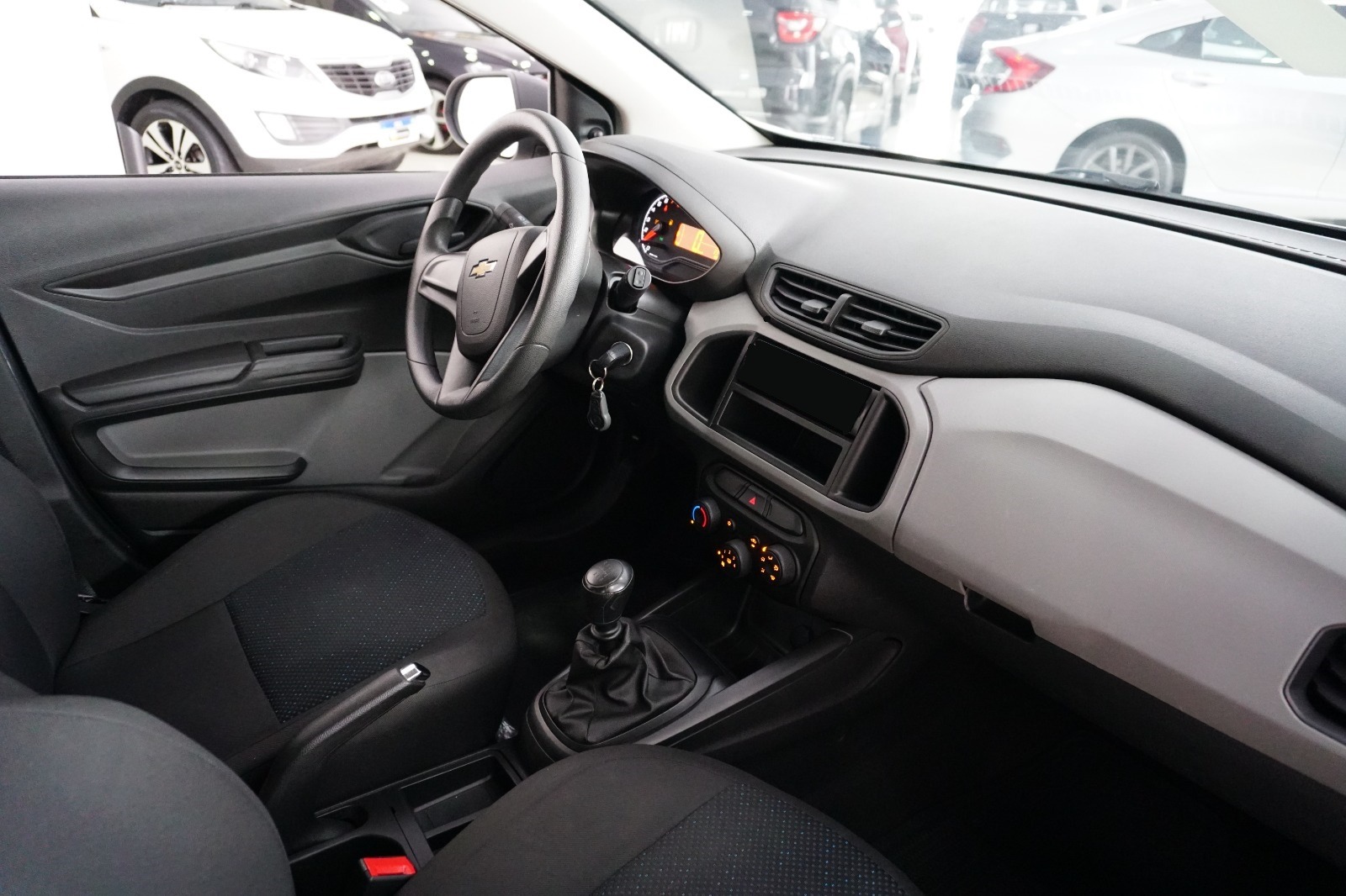 Chevrolet Onix Hatch Joy 1.0 8V Flex 5P Mec. - foto 14