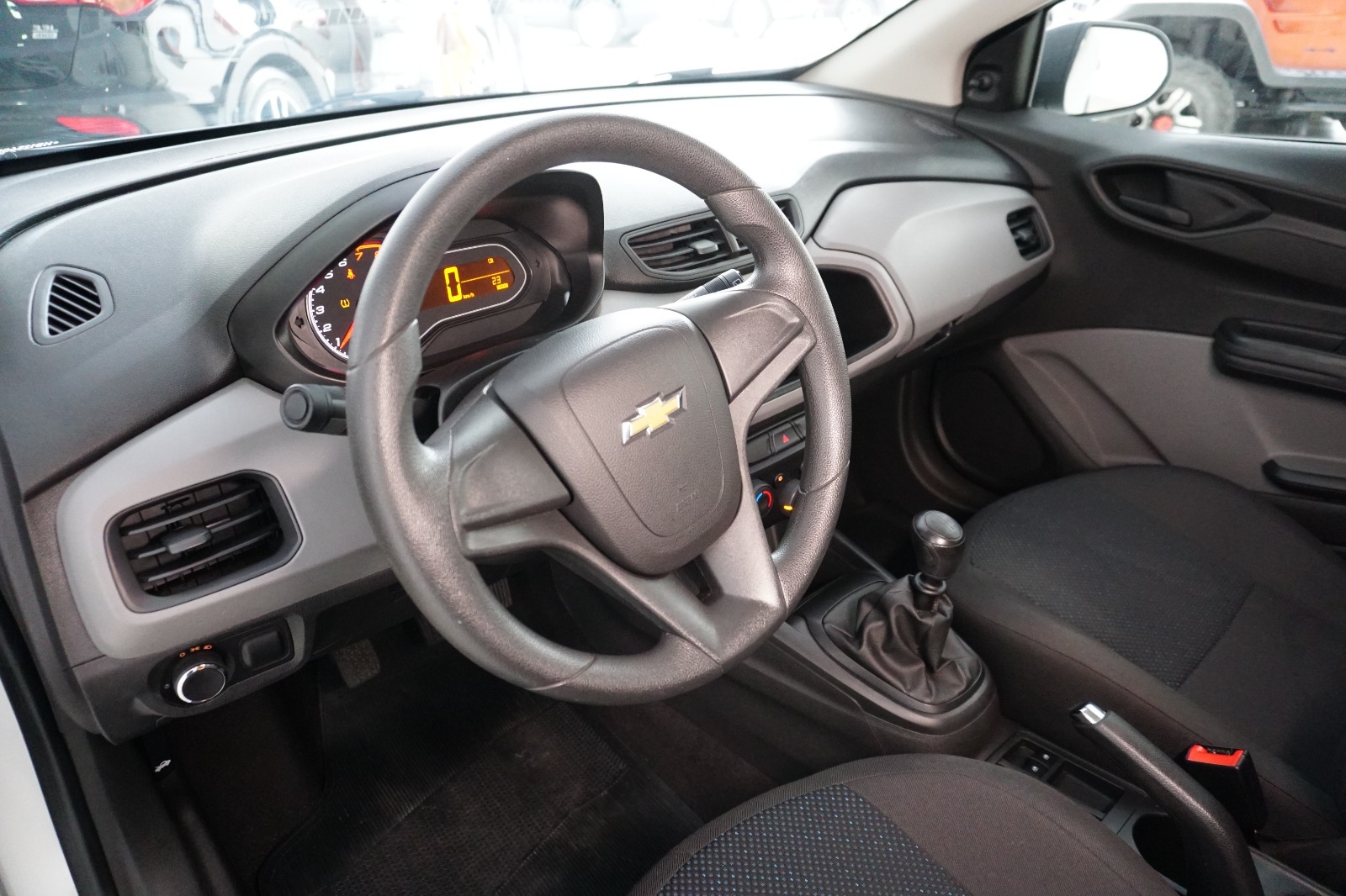 Chevrolet Onix Hatch Joy 1.0 8V Flex 5P Mec. - foto 13