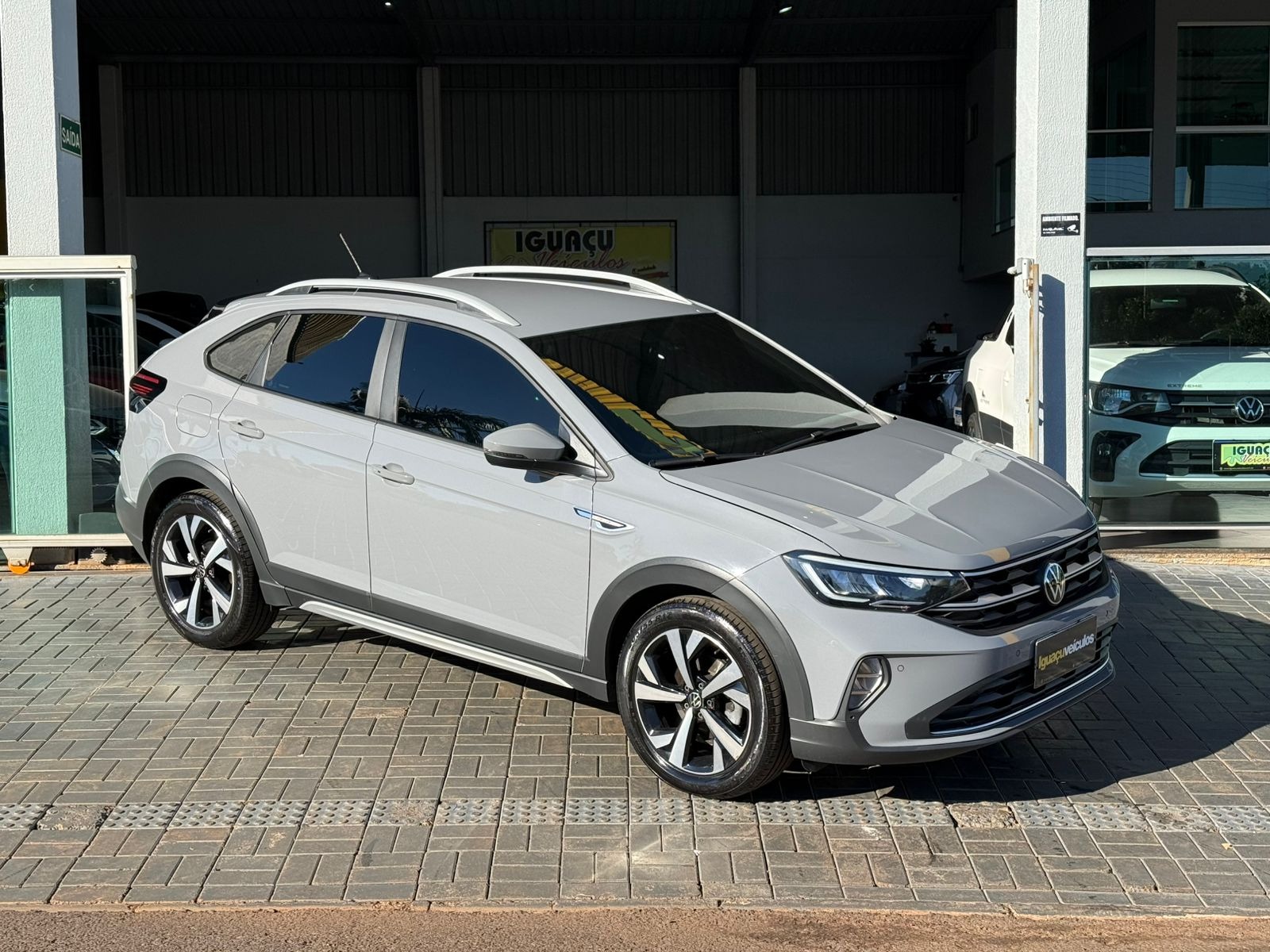 Volkswagen Nivus Highline 1.0 200 TSI Flex Aut. - foto 4