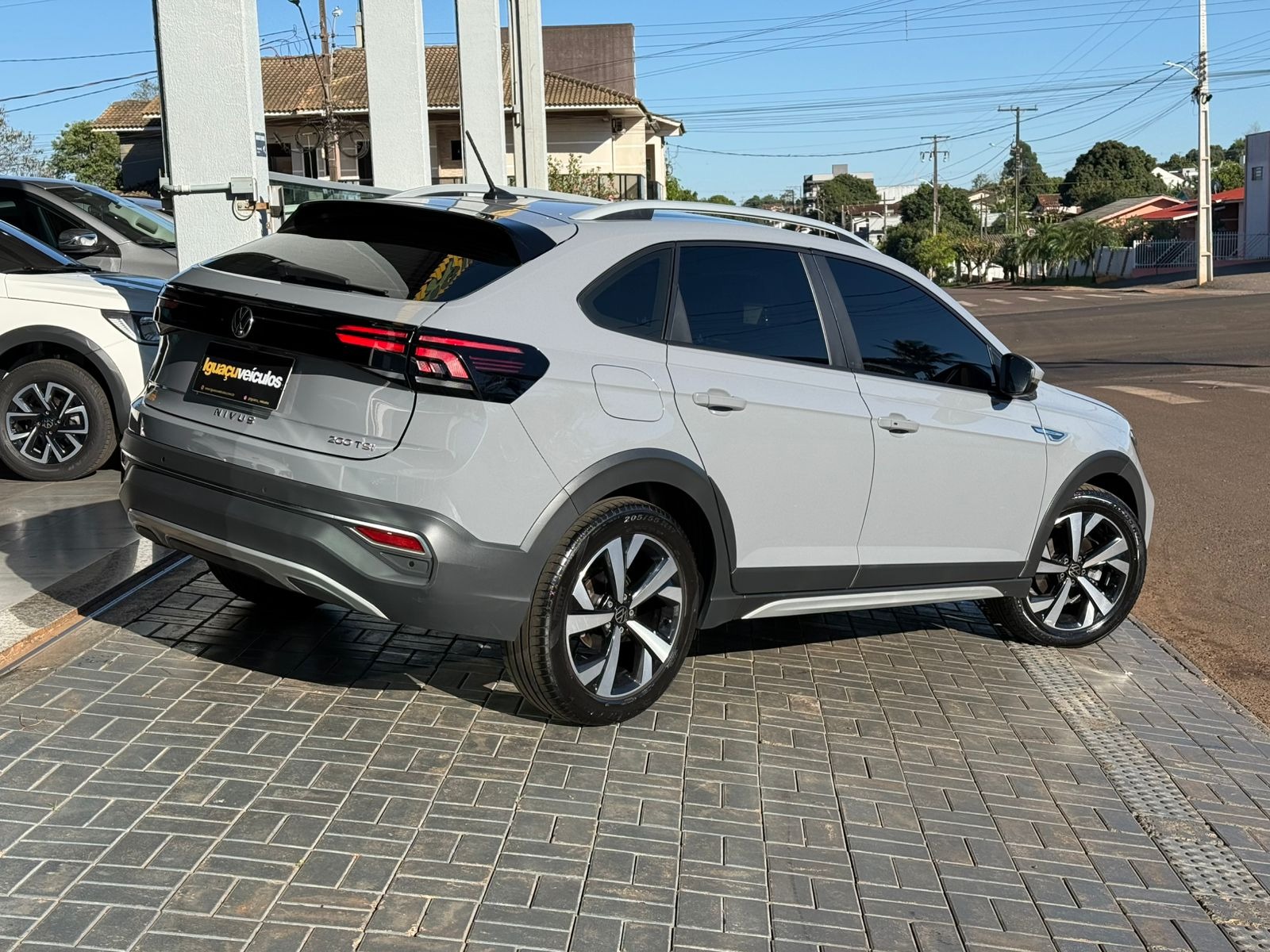 Volkswagen Nivus Highline 1.0 200 TSI Flex Aut. - foto 6
