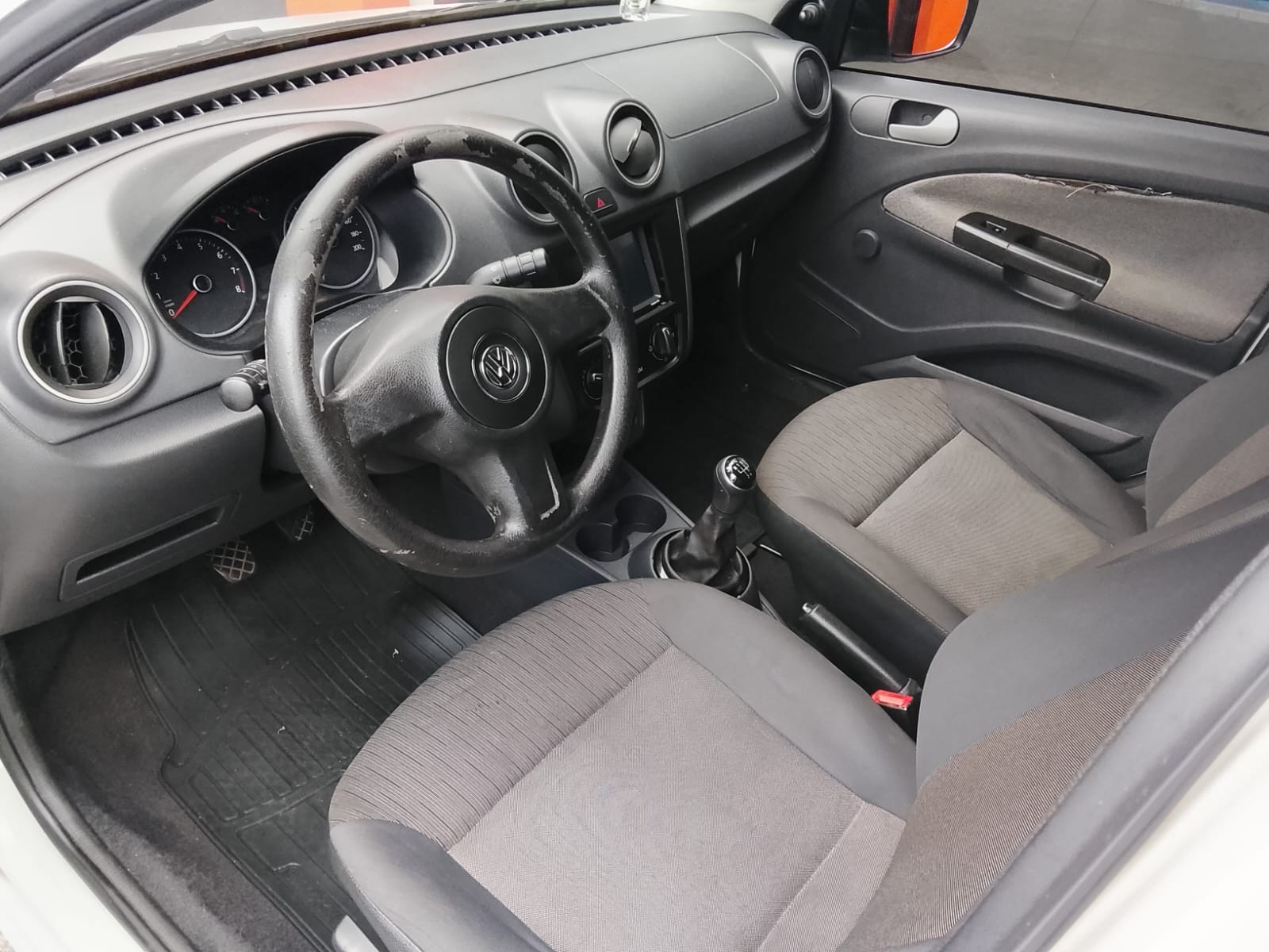 Volkswagen Gol (novo) 1.0 Mi Total Flex 8V 4P - foto 7