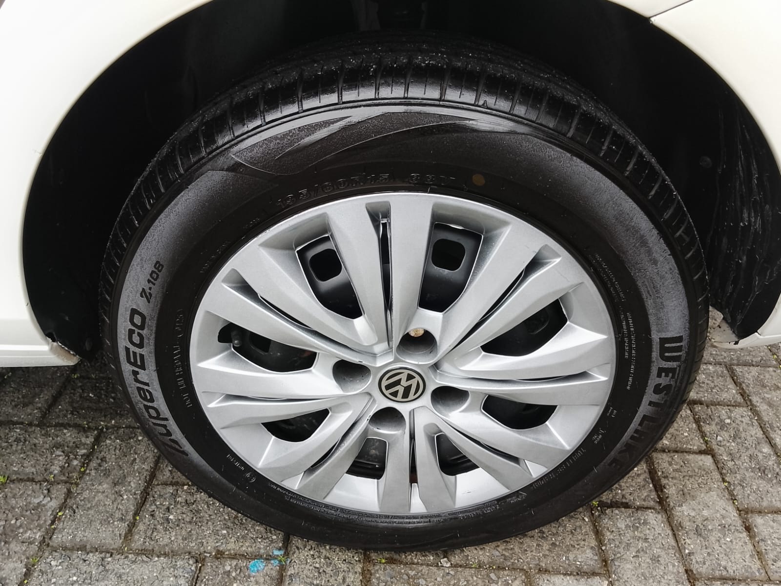Volkswagen Gol (novo) 1.0 Mi Total Flex 8V 4P - foto 16