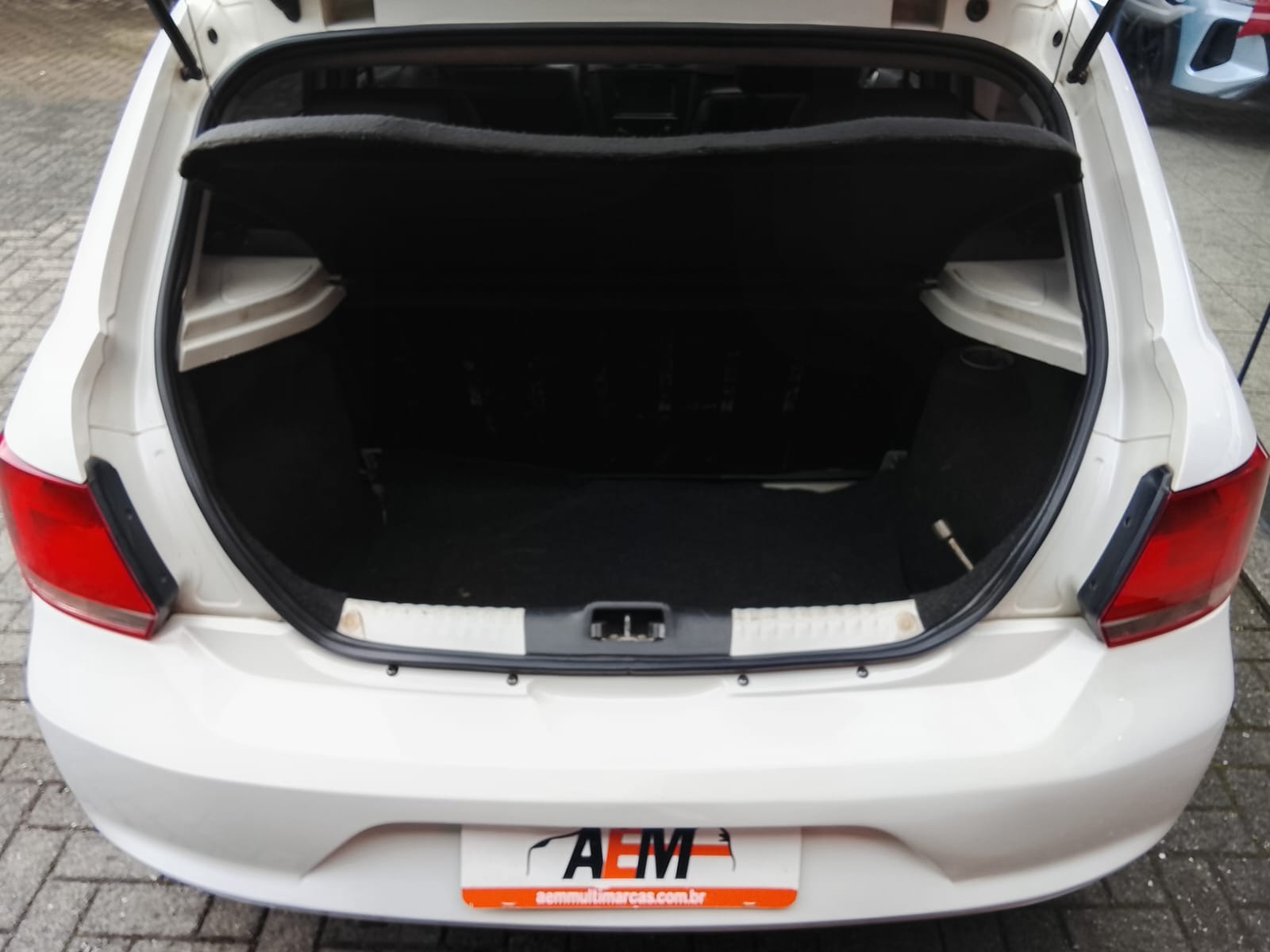 Volkswagen Gol (novo) 1.0 Mi Total Flex 8V 4P - foto 15