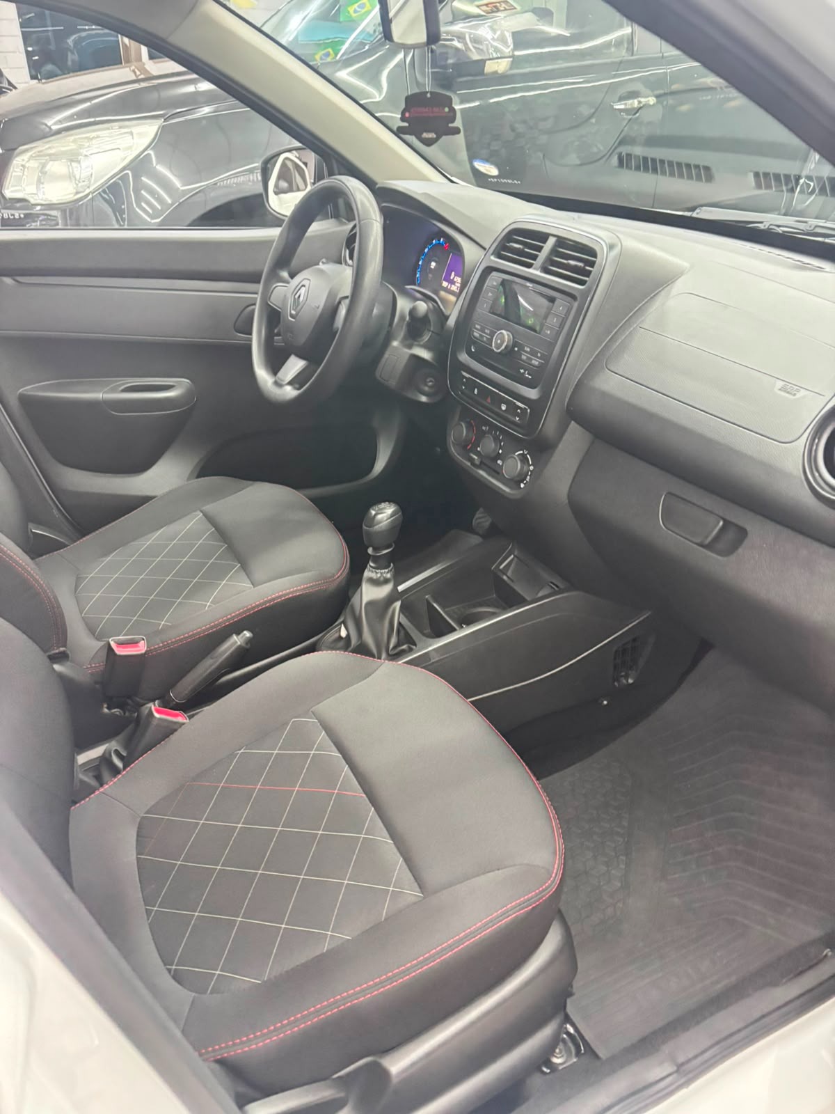 Renault Kwid Zen 1.0 Flex 12V 5P Mec. - foto 10