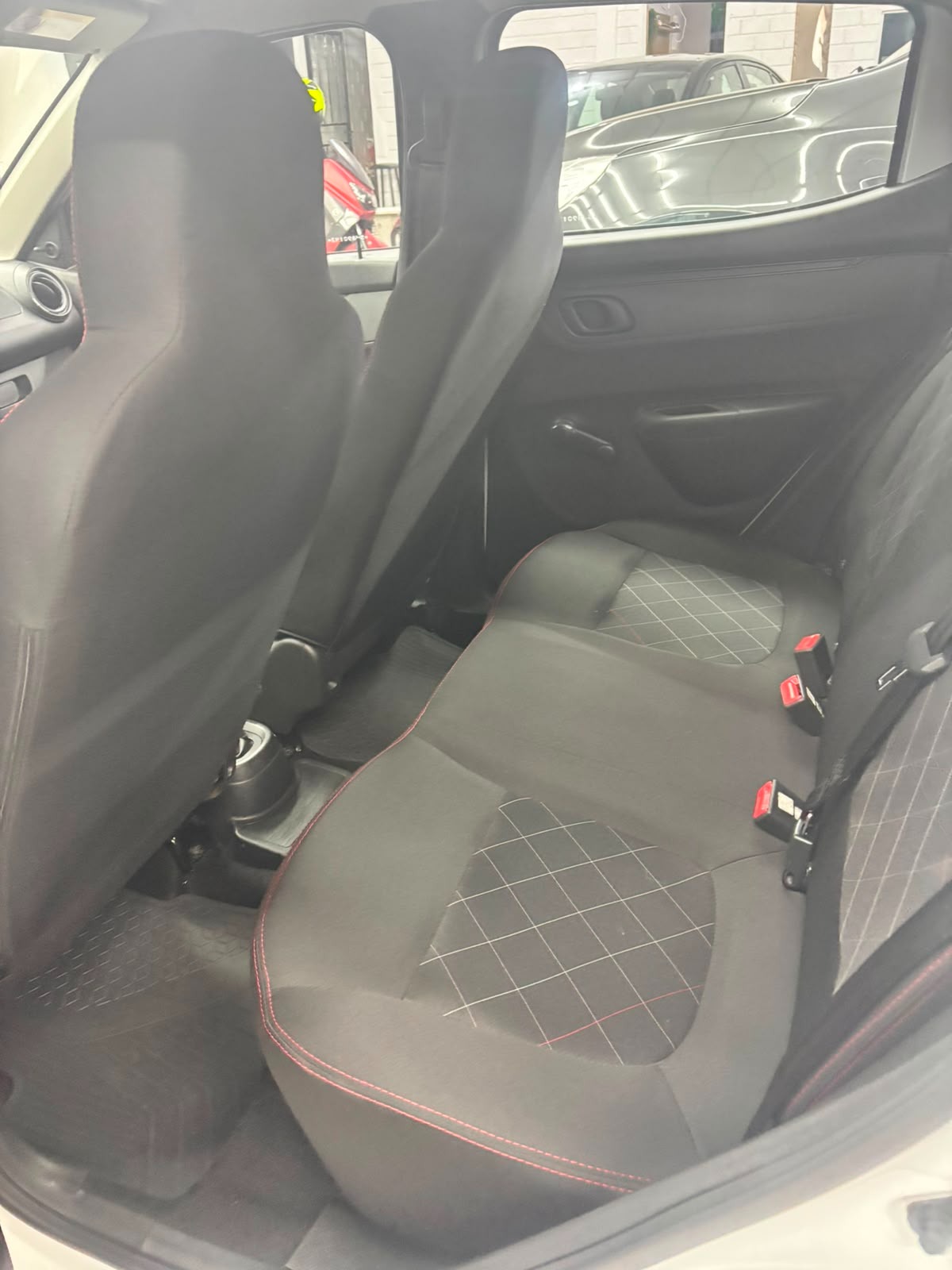Renault Kwid Zen 1.0 Flex 12V 5P Mec. - foto 14