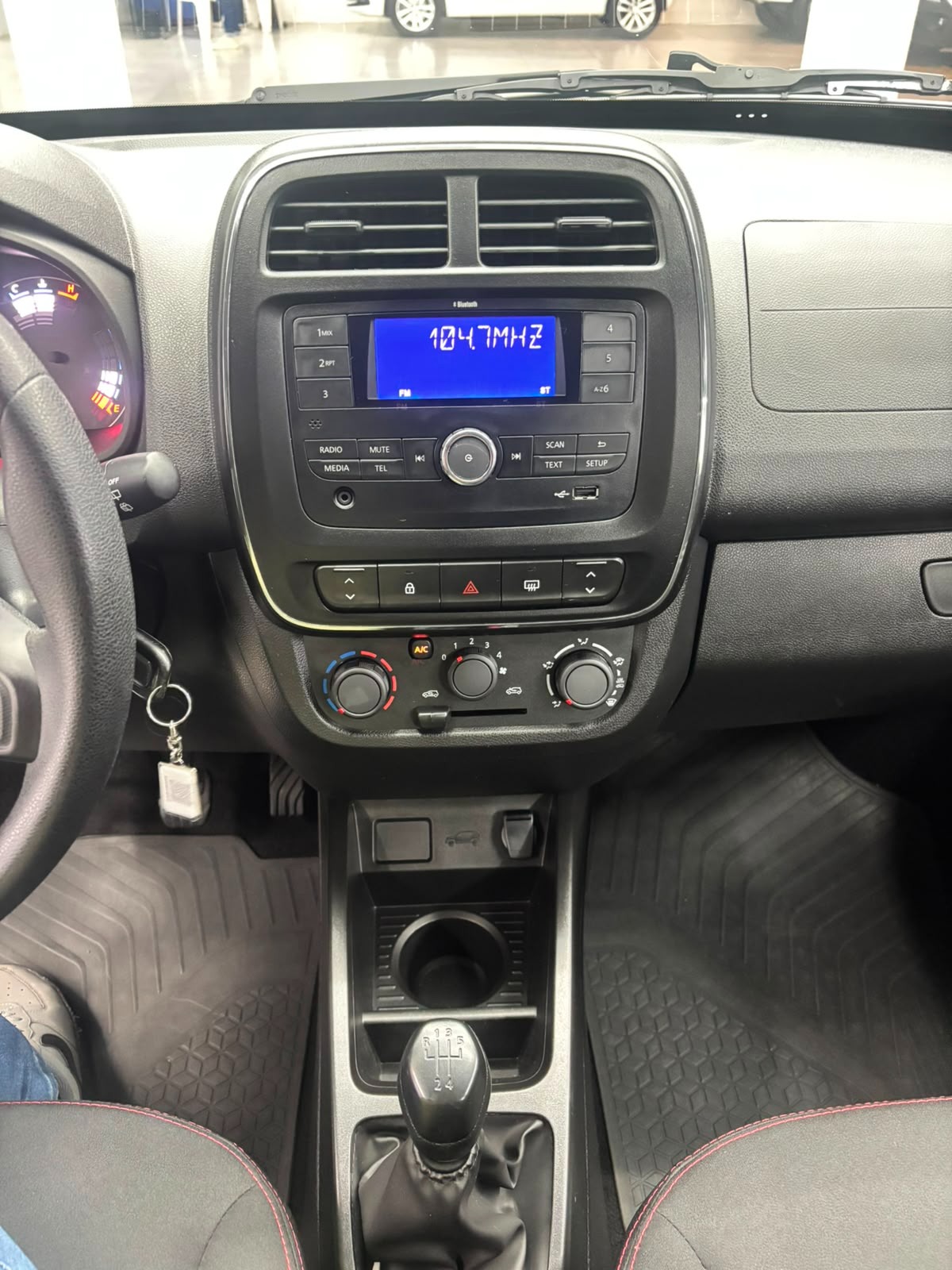 Renault Kwid Zen 1.0 Flex 12V 5P Mec. - foto 16