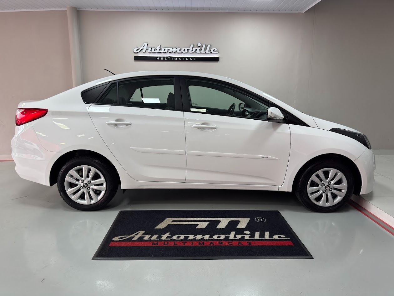 Hyundai HB20S C.style C.plus1.6 Flex 16V Aut. 4P - foto 4