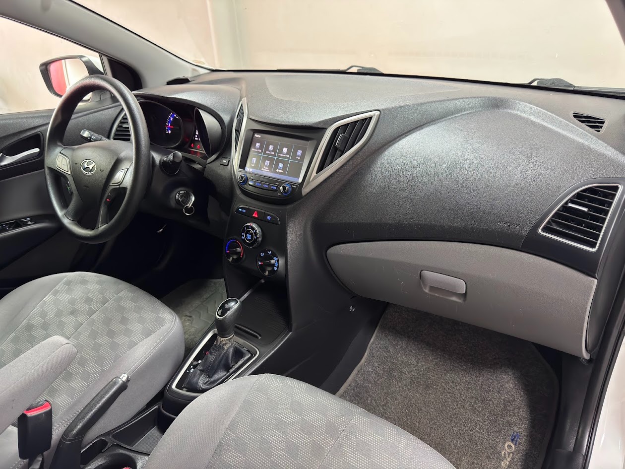 Hyundai HB20S C.style C.plus1.6 Flex 16V Aut. 4P - foto 12