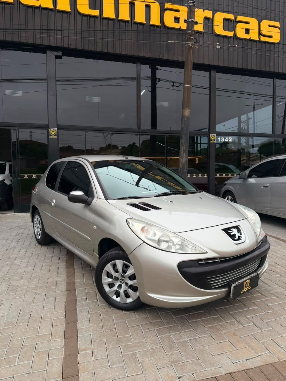 Peugeot 207 Xr 1.4 Flex 8V 3P - foto 3